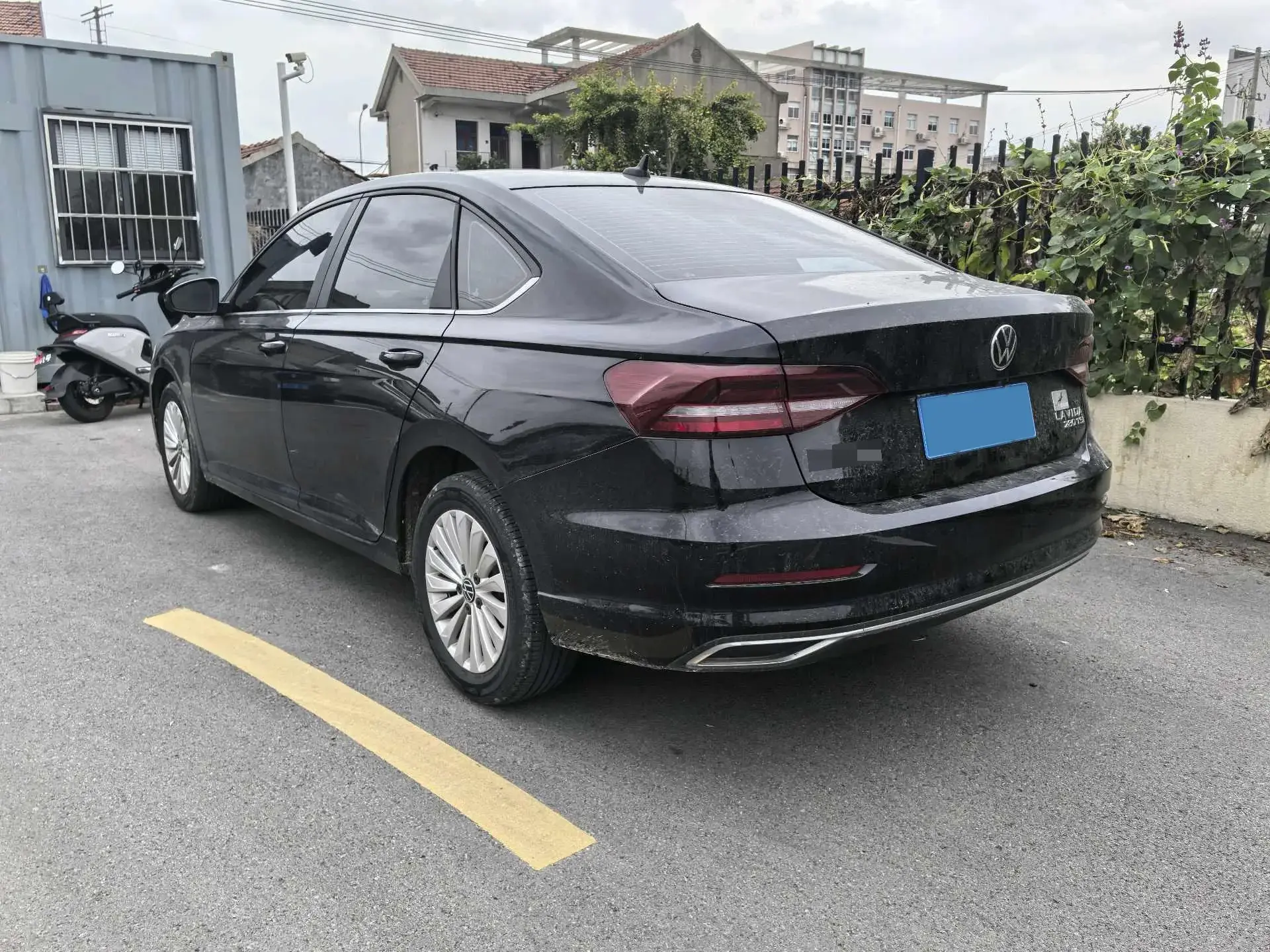 2021 VOLKSWAGEN LAVIDA thumbnail 3