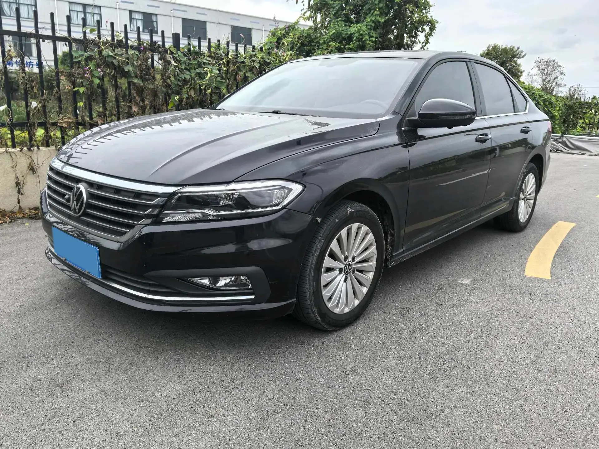 2021 VOLKSWAGEN LAVIDA view 1