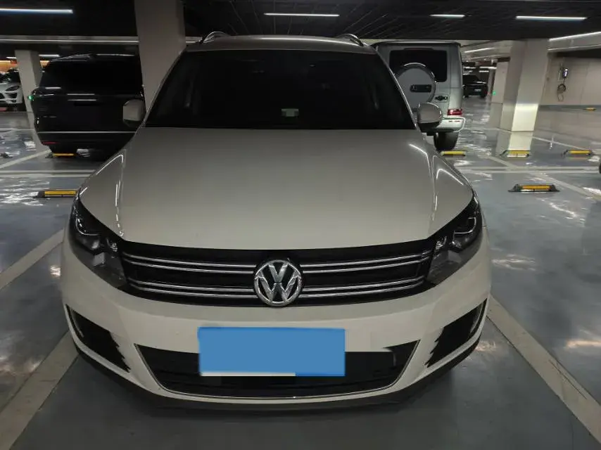 2016 VOLKSWAGEN TIGUAN thumbnail 2