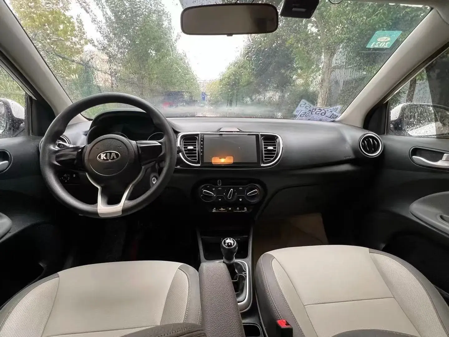 2019 KIA PEGAS thumbnail 4