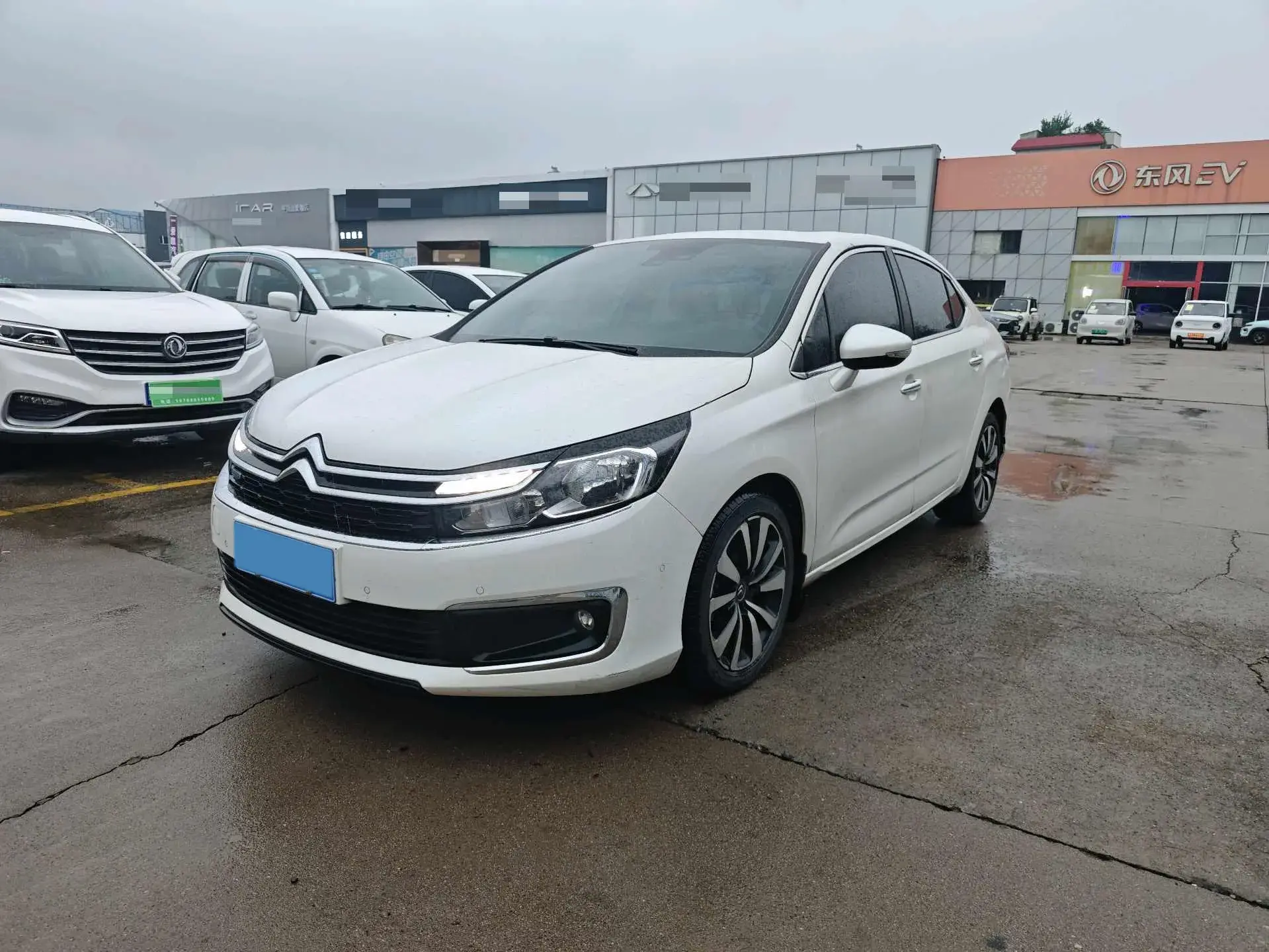 2018 CITROEN C4L view 1