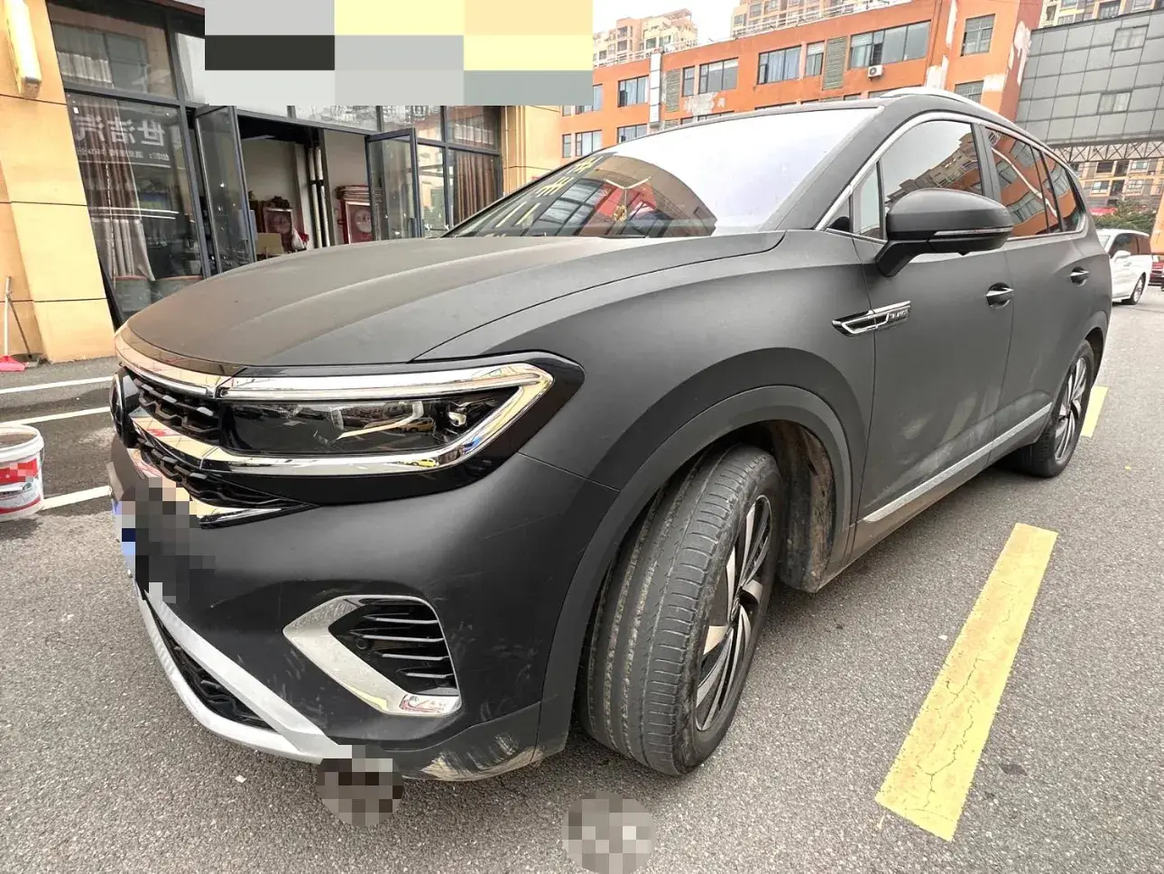 2021 VOLKSWAGEN TALAGON view 1