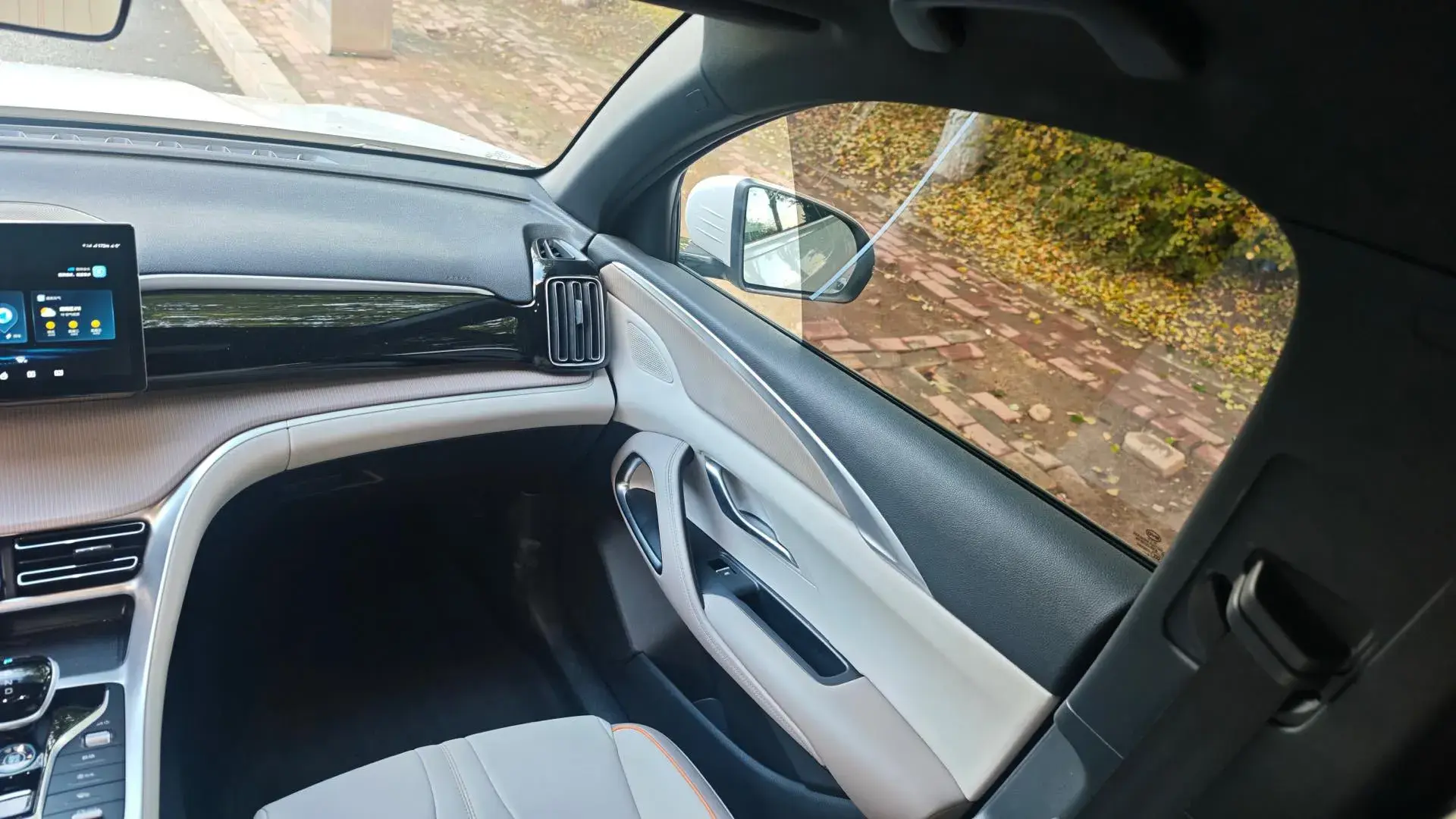 2023 BYD SONG thumbnail 4