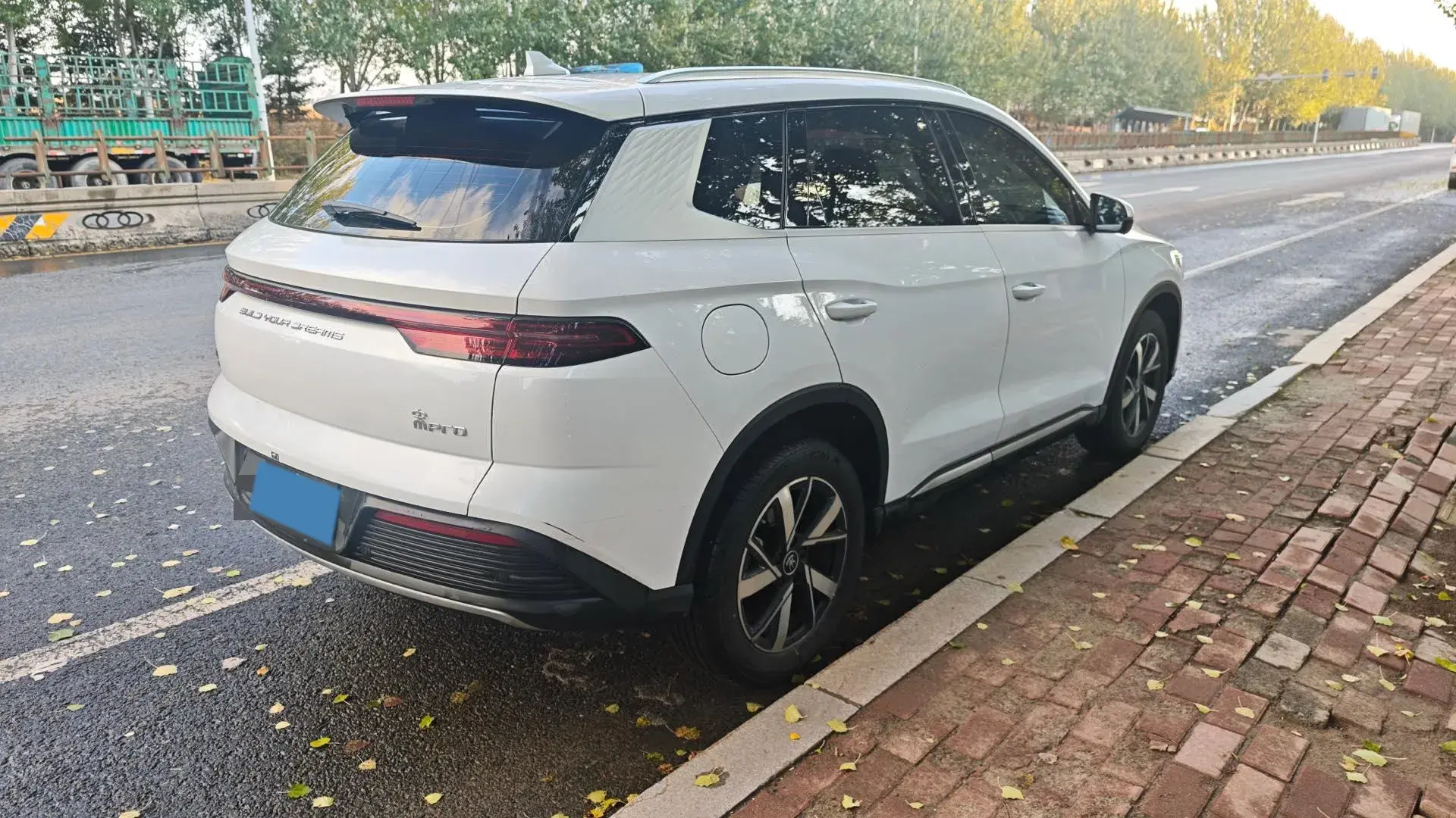 2023 BYD SONG thumbnail 2