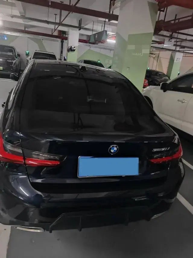 2023 BMW 3 thumbnail 4