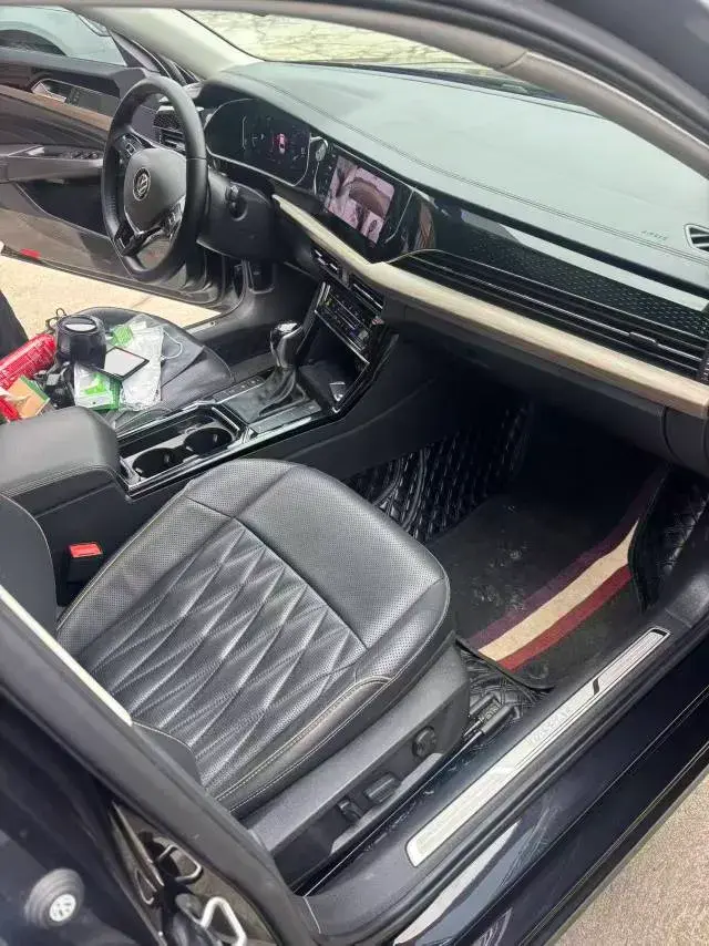 2020 VOLKSWAGEN PASSAT thumbnail 3