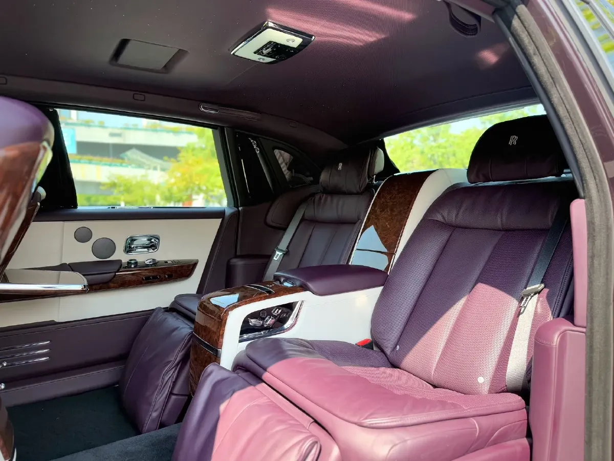 2018 Rolls-Royce Phantom 6.7T 571HP V12 8AT,autocango,china used car exporter,china ev exporter,chinese used car exporter,chinese used ev exporter