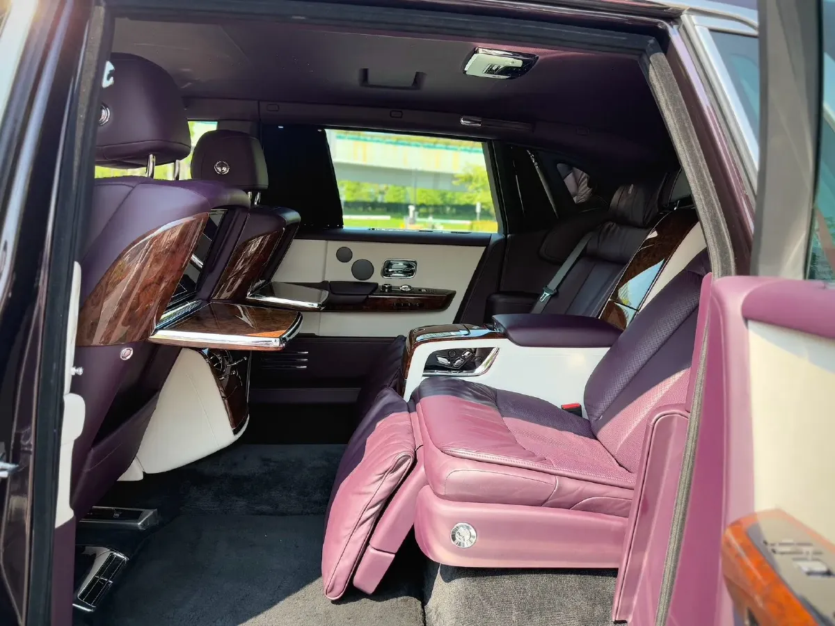 2018 Rolls-Royce Phantom 6.7T 571HP V12 8AT,autocango,china used car exporter,china ev exporter,chinese used car exporter,chinese used ev exporter