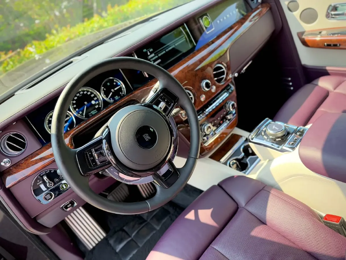 2018 Rolls-Royce Phantom 6.7T 571HP V12 8AT,autocango,china used car exporter,china ev exporter,chinese used car exporter,chinese used ev exporter