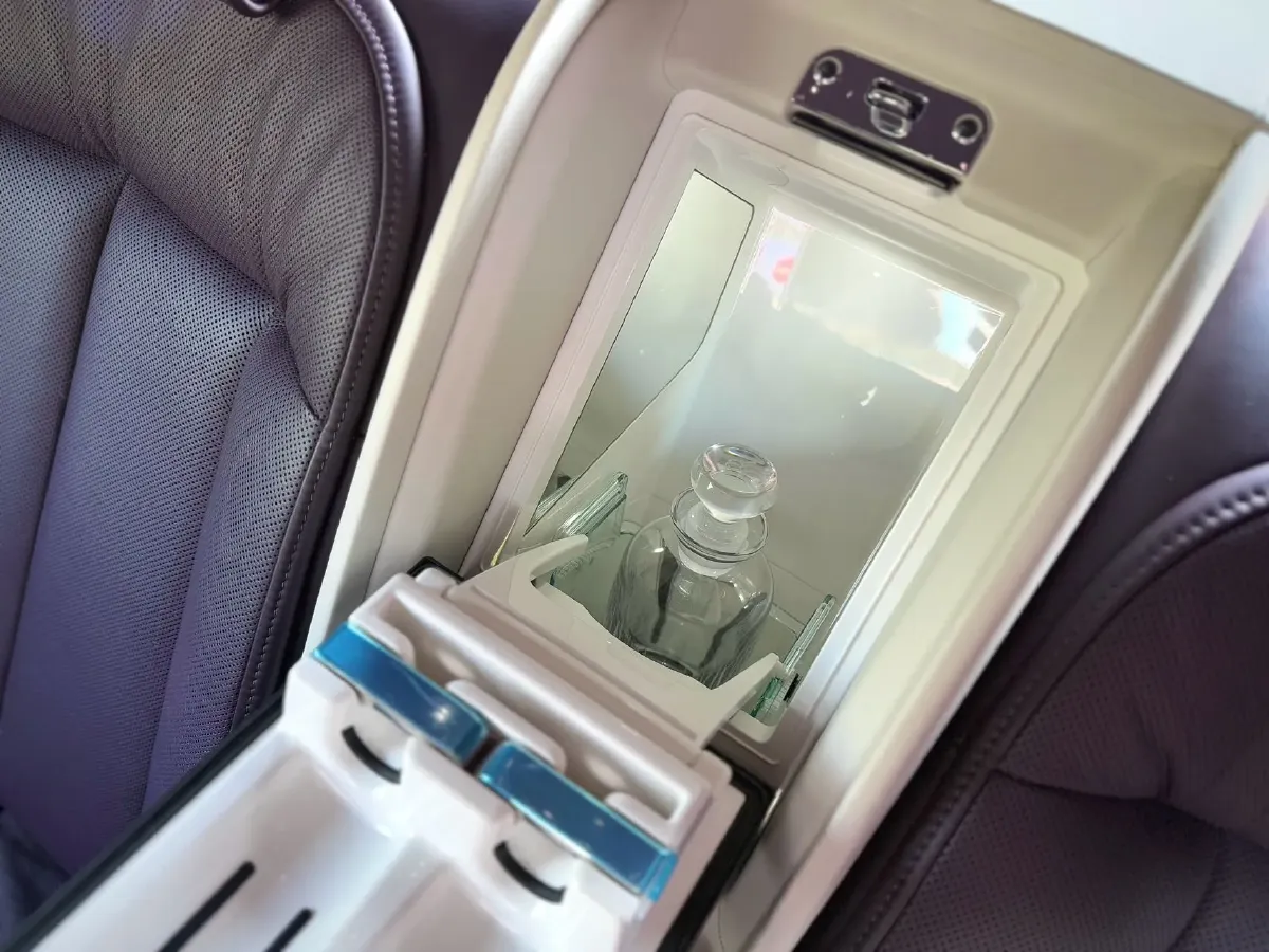 2018 Rolls-Royce Phantom 6.7T 571HP V12 8AT,autocango,china used car exporter,china ev exporter,chinese used car exporter,chinese used ev exporter