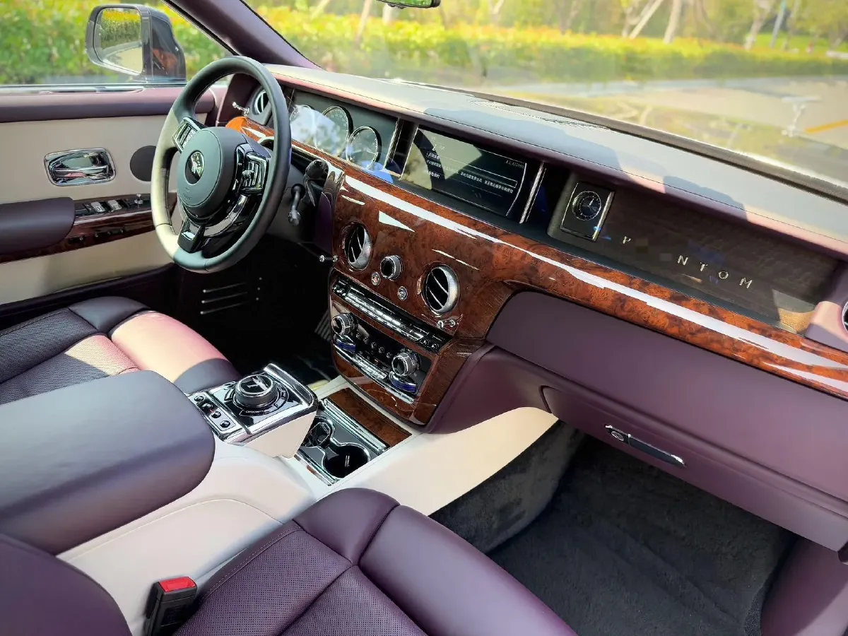 2018 Rolls-Royce Phantom 6.7T 571HP V12 8AT,autocango,china used car exporter,china ev exporter,chinese used car exporter,chinese used ev exporter