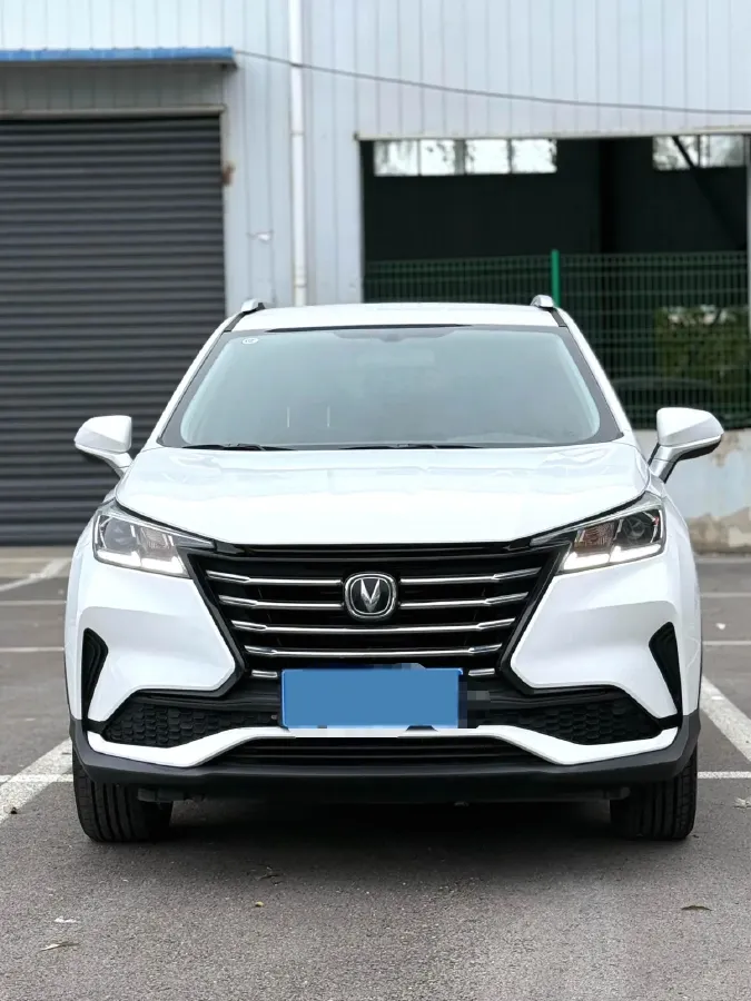 2019 ChangAn CS15 1.5L 107HP L4 5MT,autocango,china used car exporter,china ev exporter,chinese used car exporter,chinese used ev exporter