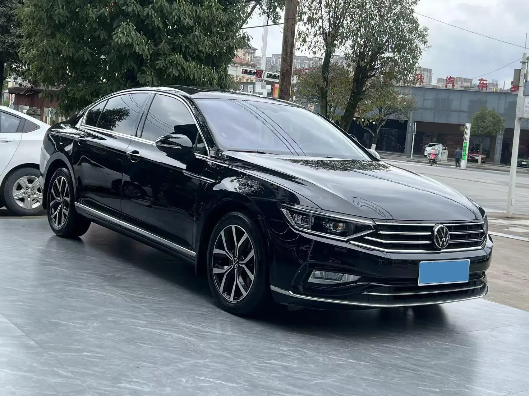 2020 VOLKSWAGEN MAGOTAN thumbnail 3