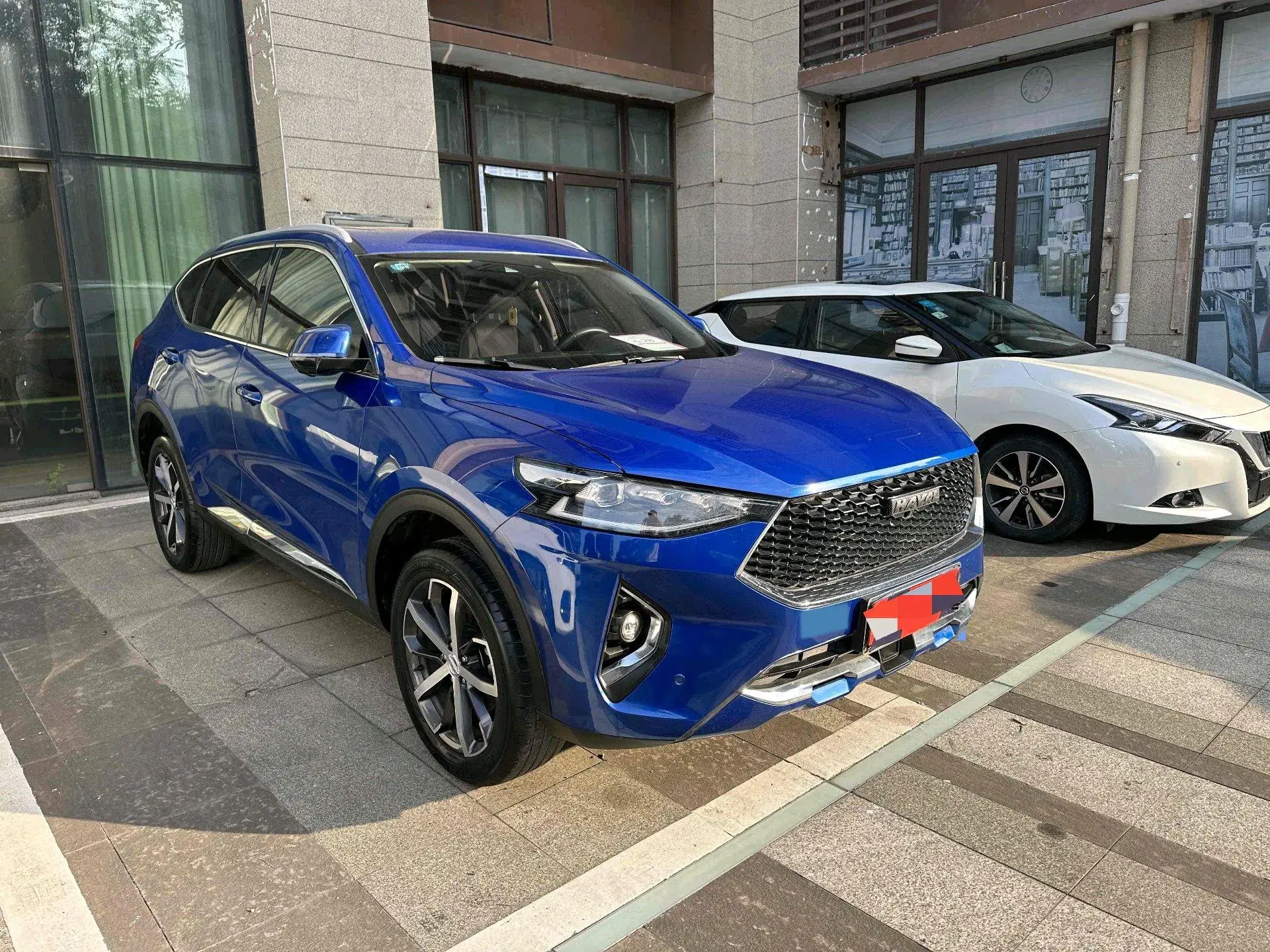 2019 HAVAL F7 thumbnail 2