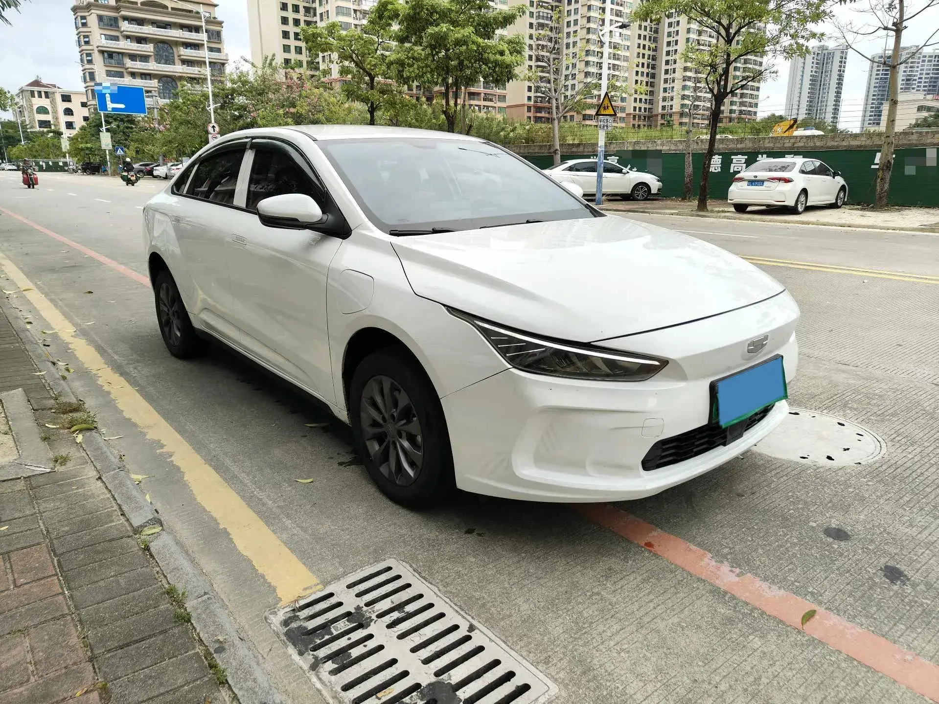 2024 GEOMETRY A thumbnail 3