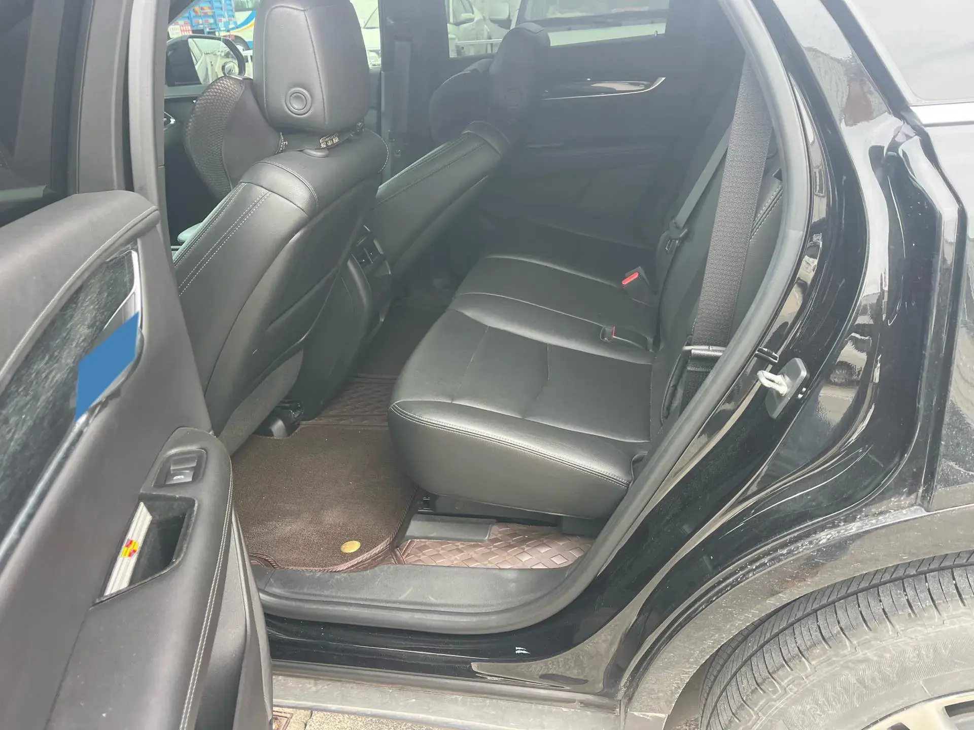 2022 CADILLAC XT5 thumbnail 3