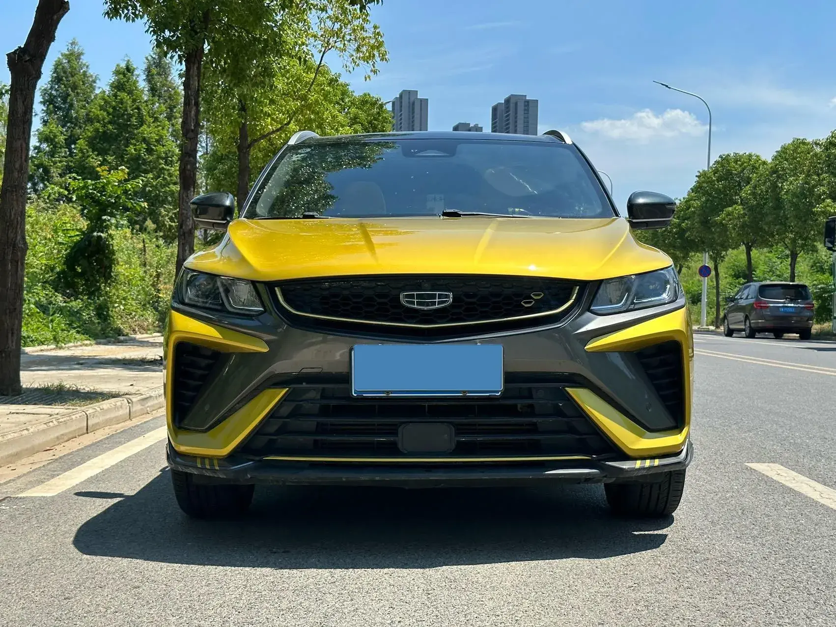 2021 GEELY COOLRAY thumbnail 2