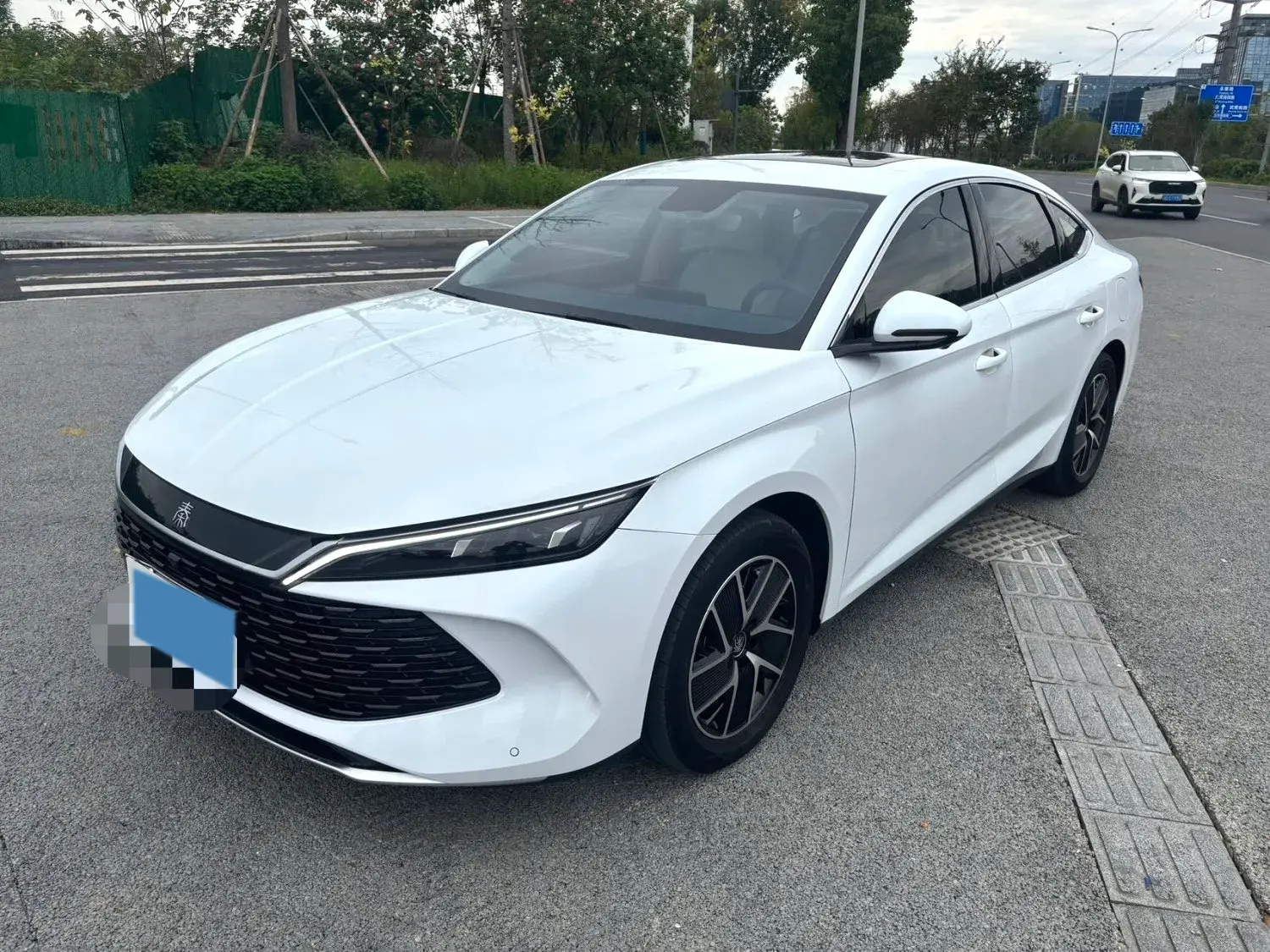 2023 BYD QIN view 1