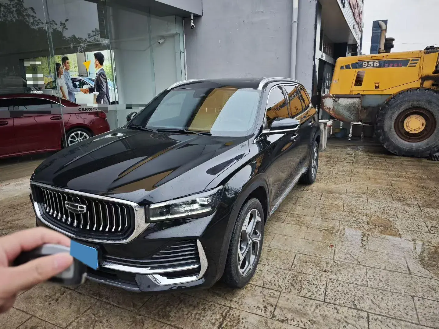 2024 GEELY MONJARO view 1