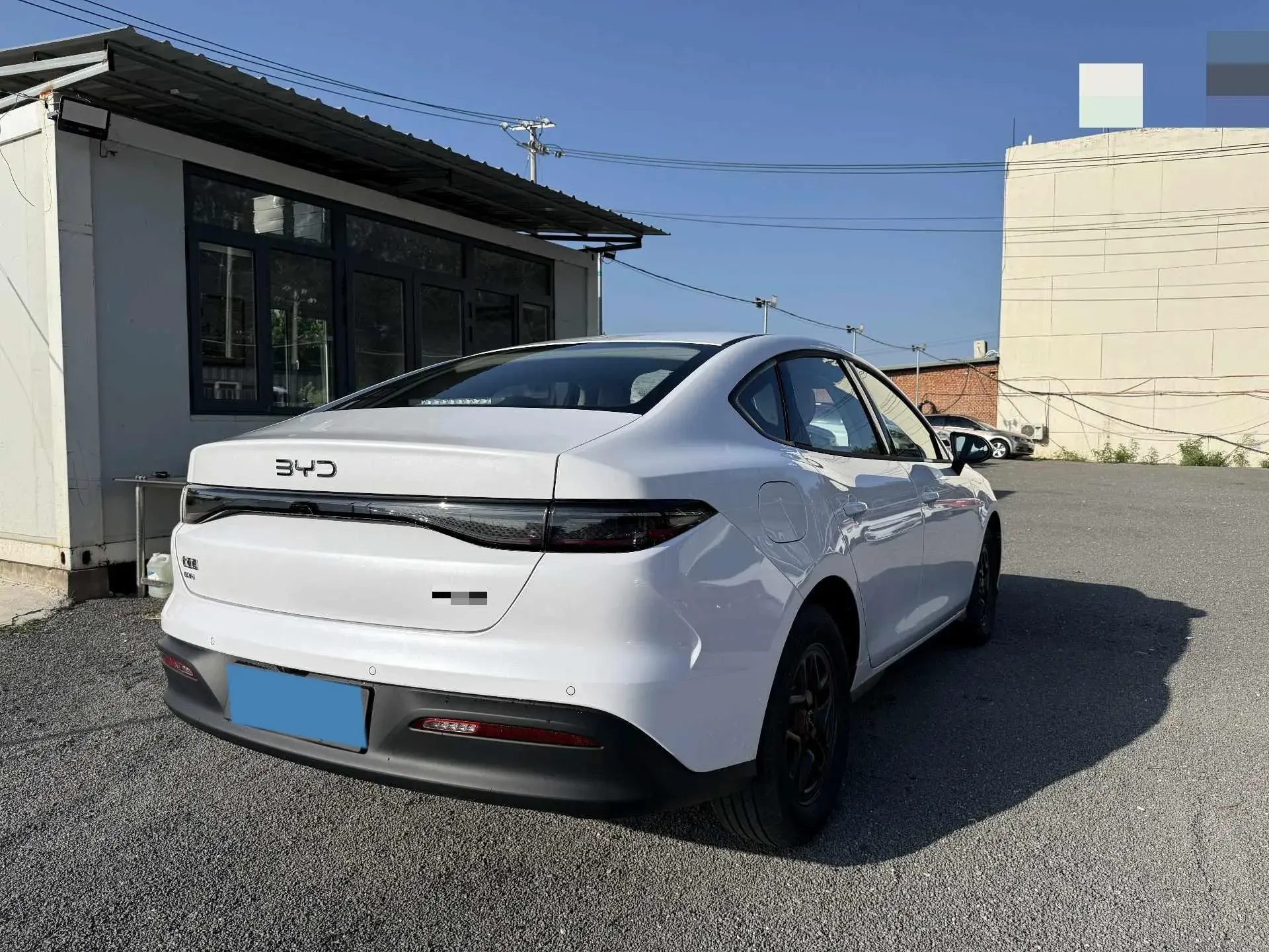 2025 BYD SEAL05 thumbnail 4