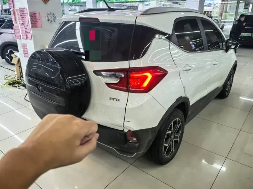 2021 BYD YUAN thumbnail 2