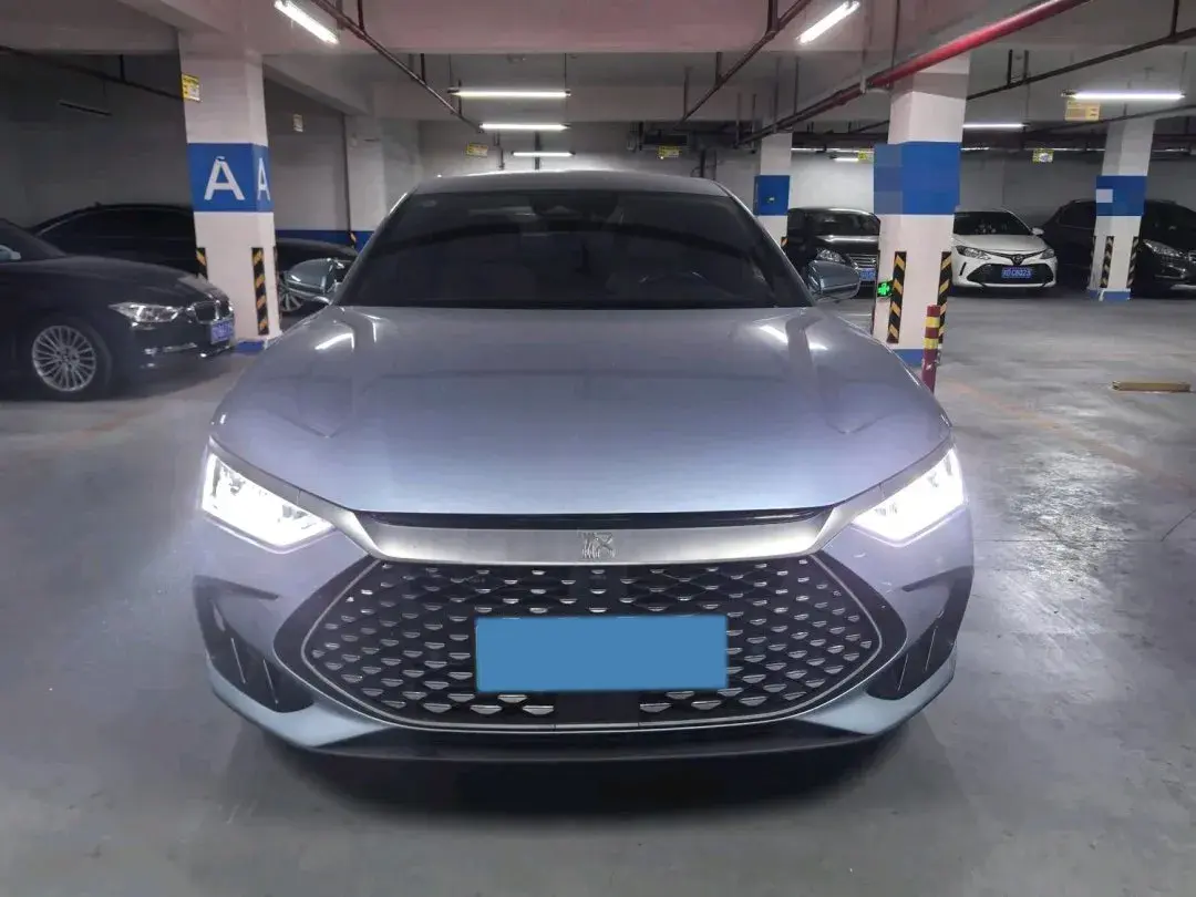 2023 BYD HAN thumbnail 4