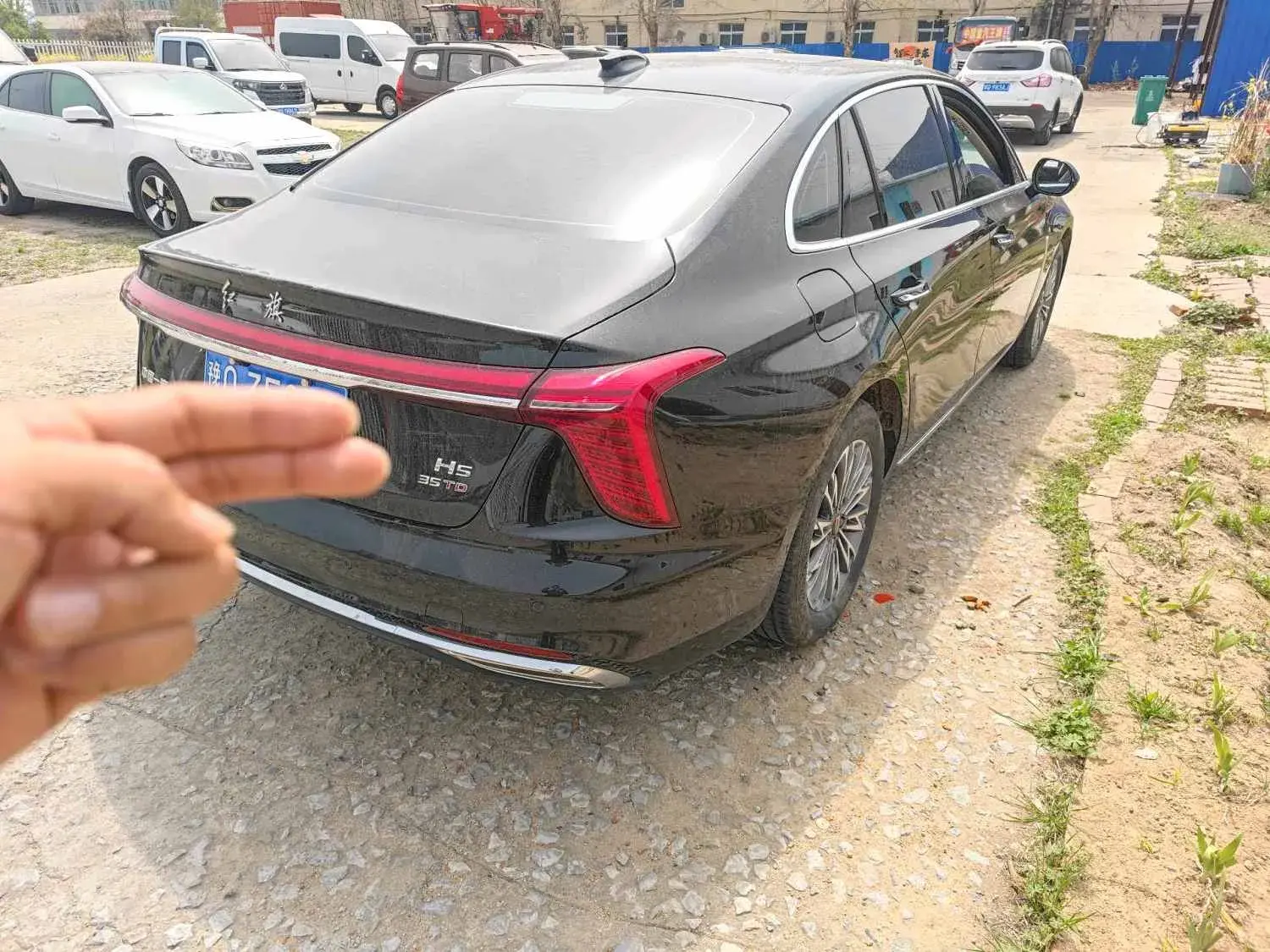 2024 HONGQI H5 thumbnail 4