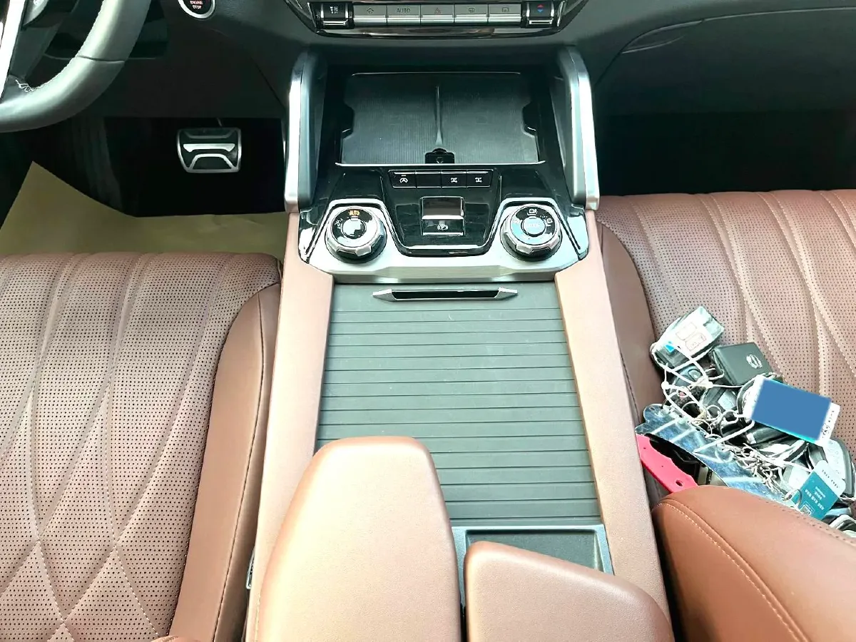 2023 MAXUS Territory 2.0T 218HP L4 8AT,autocango,china used car exporter,china ev exporter,chinese used car exporter,chinese used ev exporter