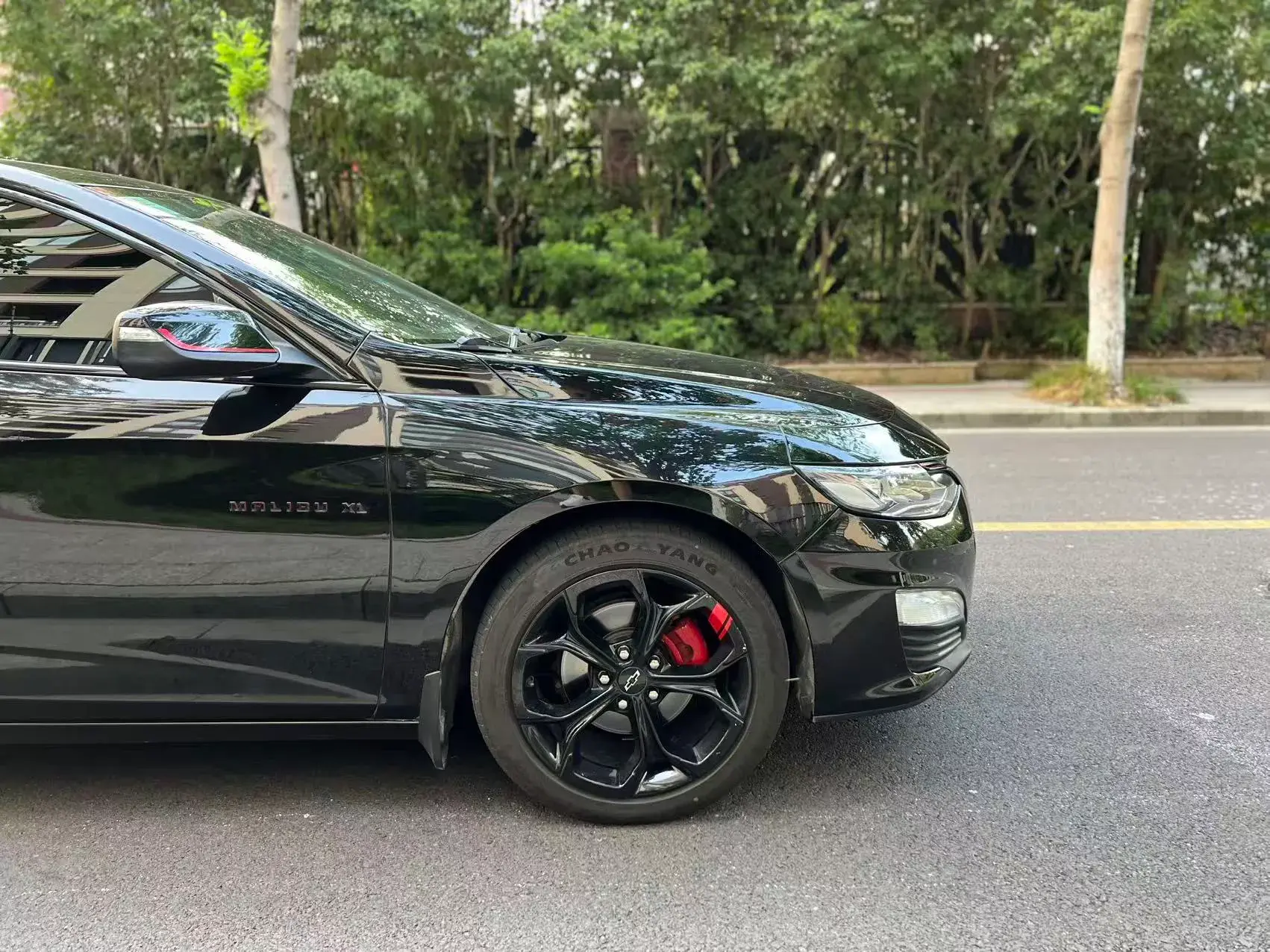 2021 CHEVROLET MALIBU thumbnail 4