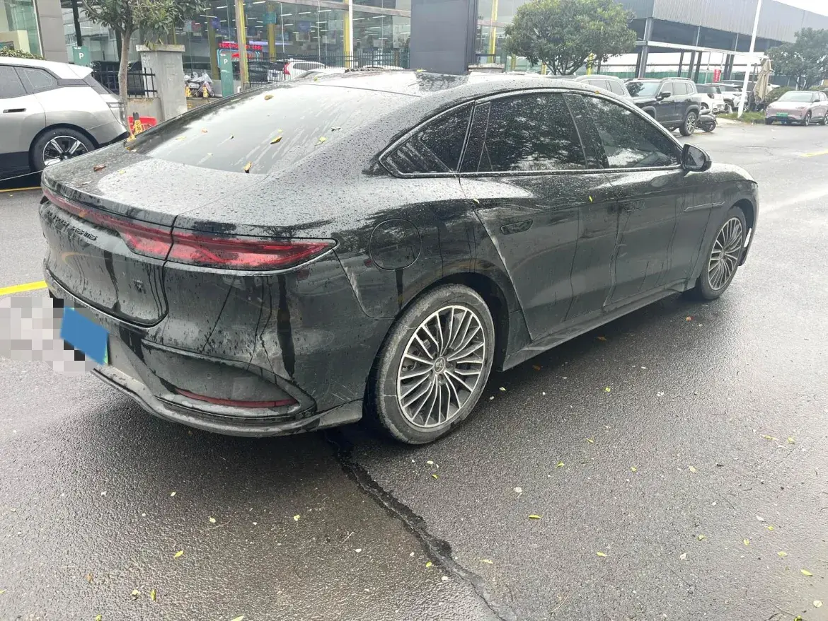 2023 BYD HAN thumbnail 2