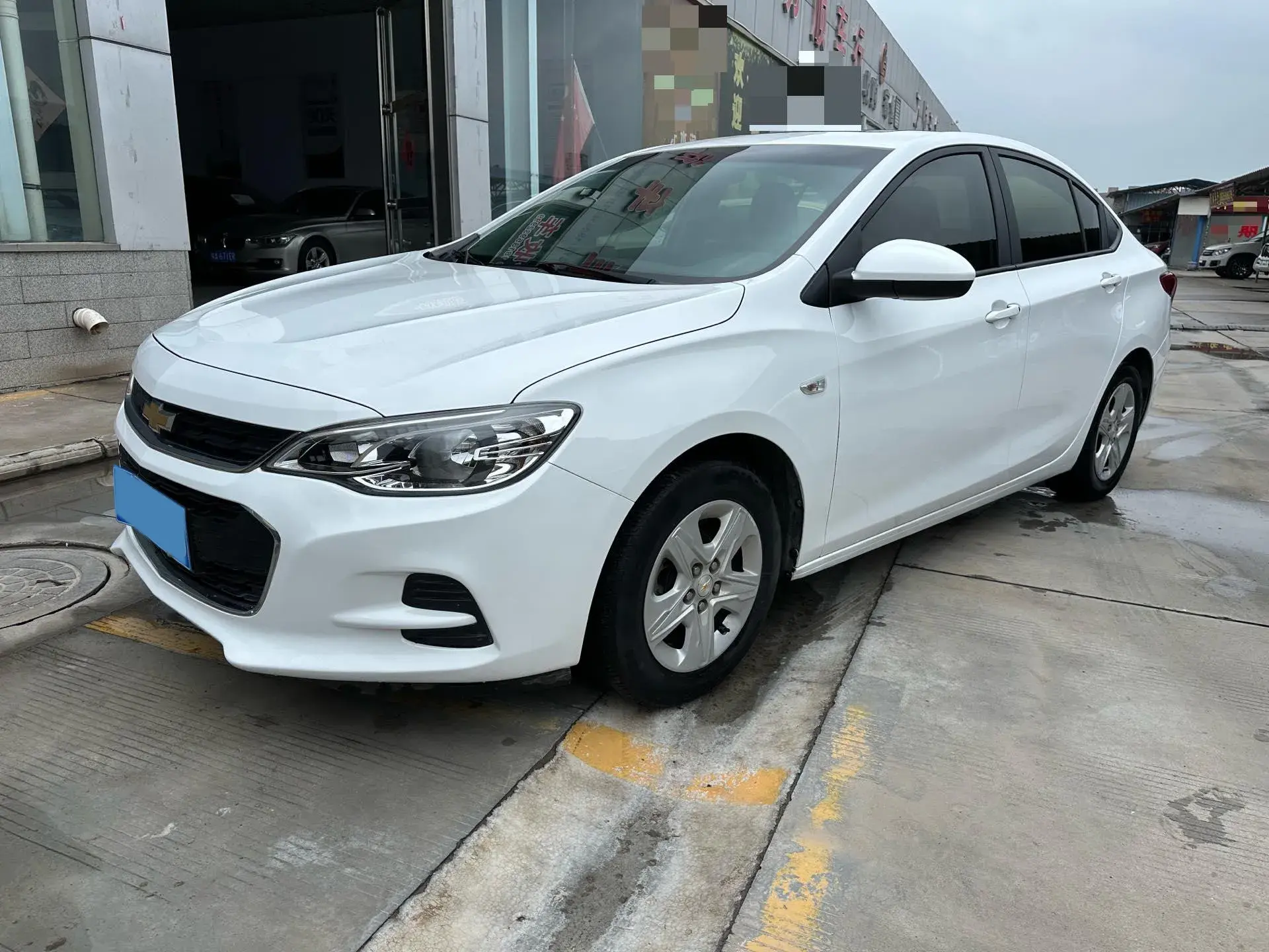 2019 CHEVROLET CAVALIER view 1