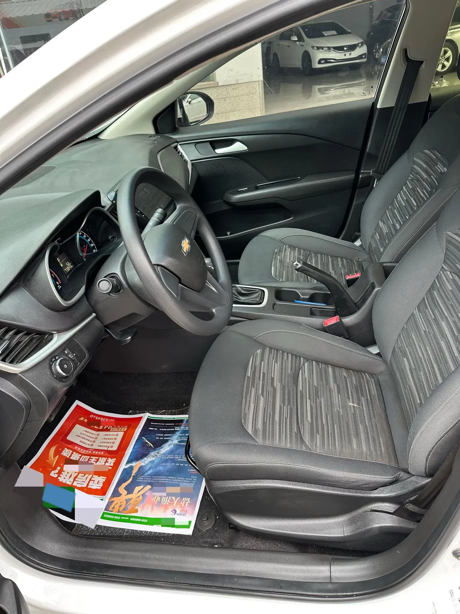 2019 CHEVROLET CAVALIER thumbnail 3