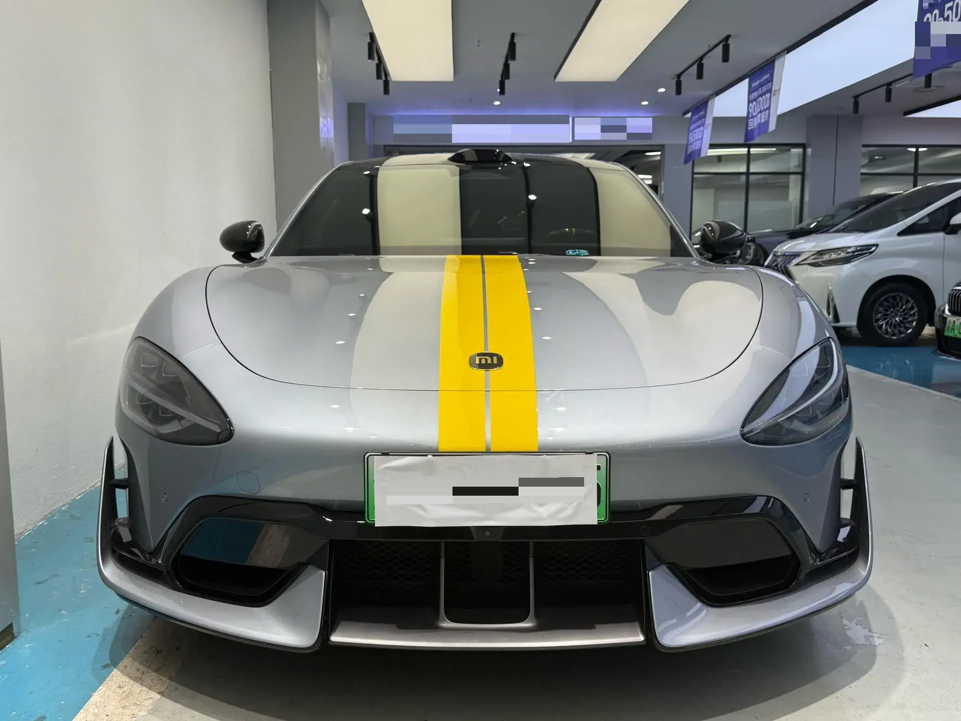 2025 MI SU7 thumbnail 4