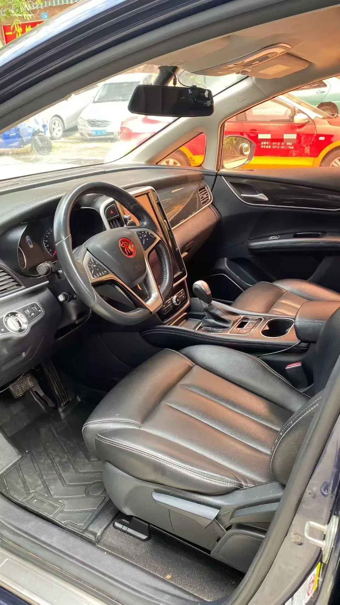 2018 BYD SONG thumbnail 4