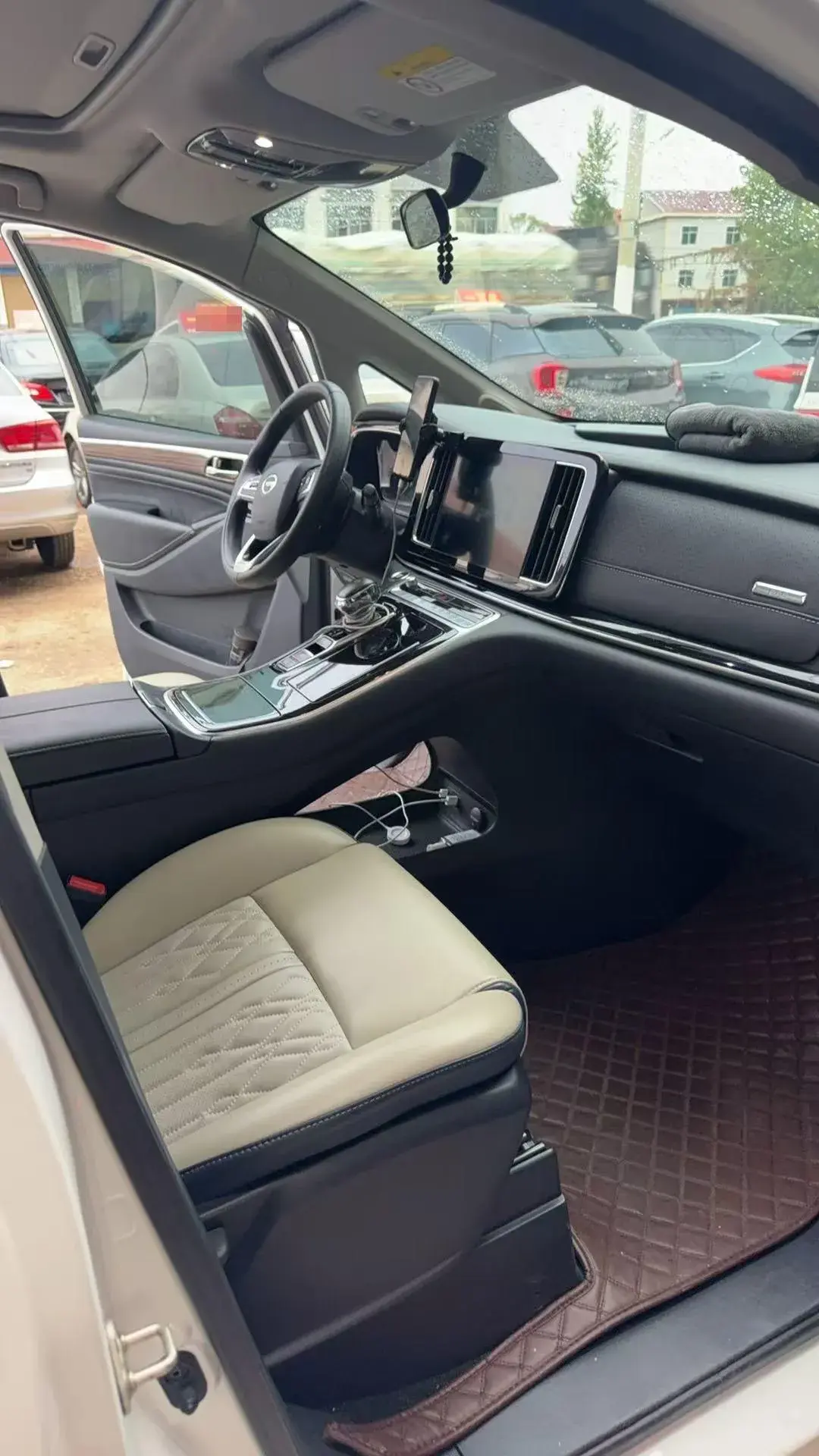 2021 GAC TRUMPCHI thumbnail 4