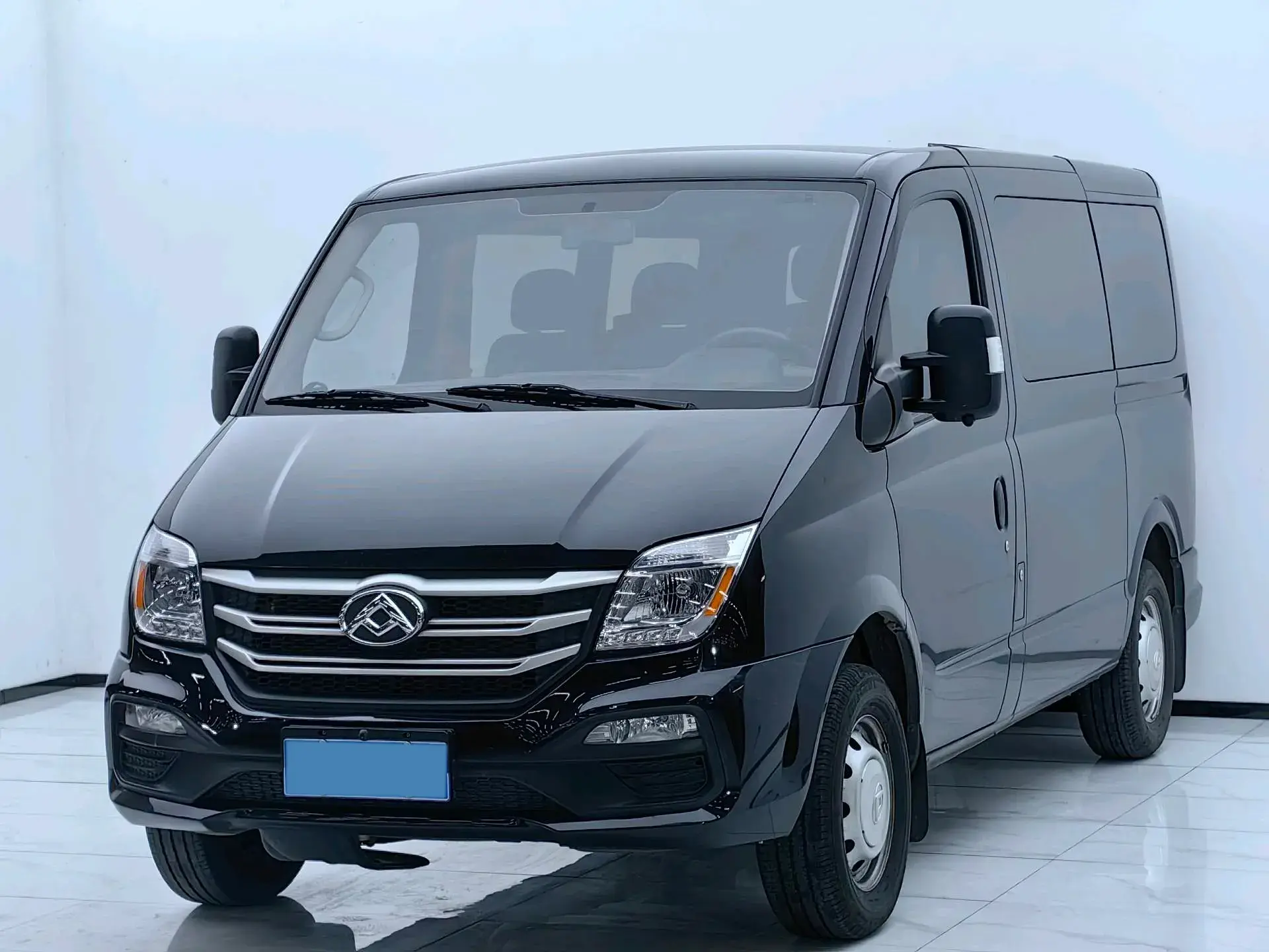 2024 MAXUS XINTU view 1