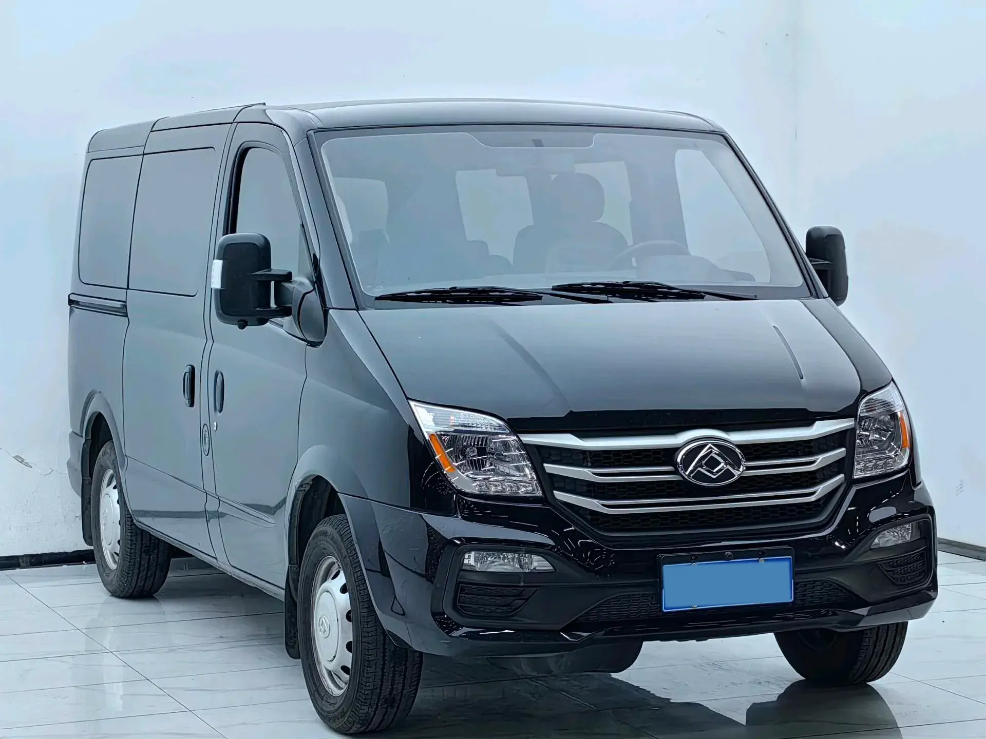 2024 MAXUS XINTU thumbnail 3