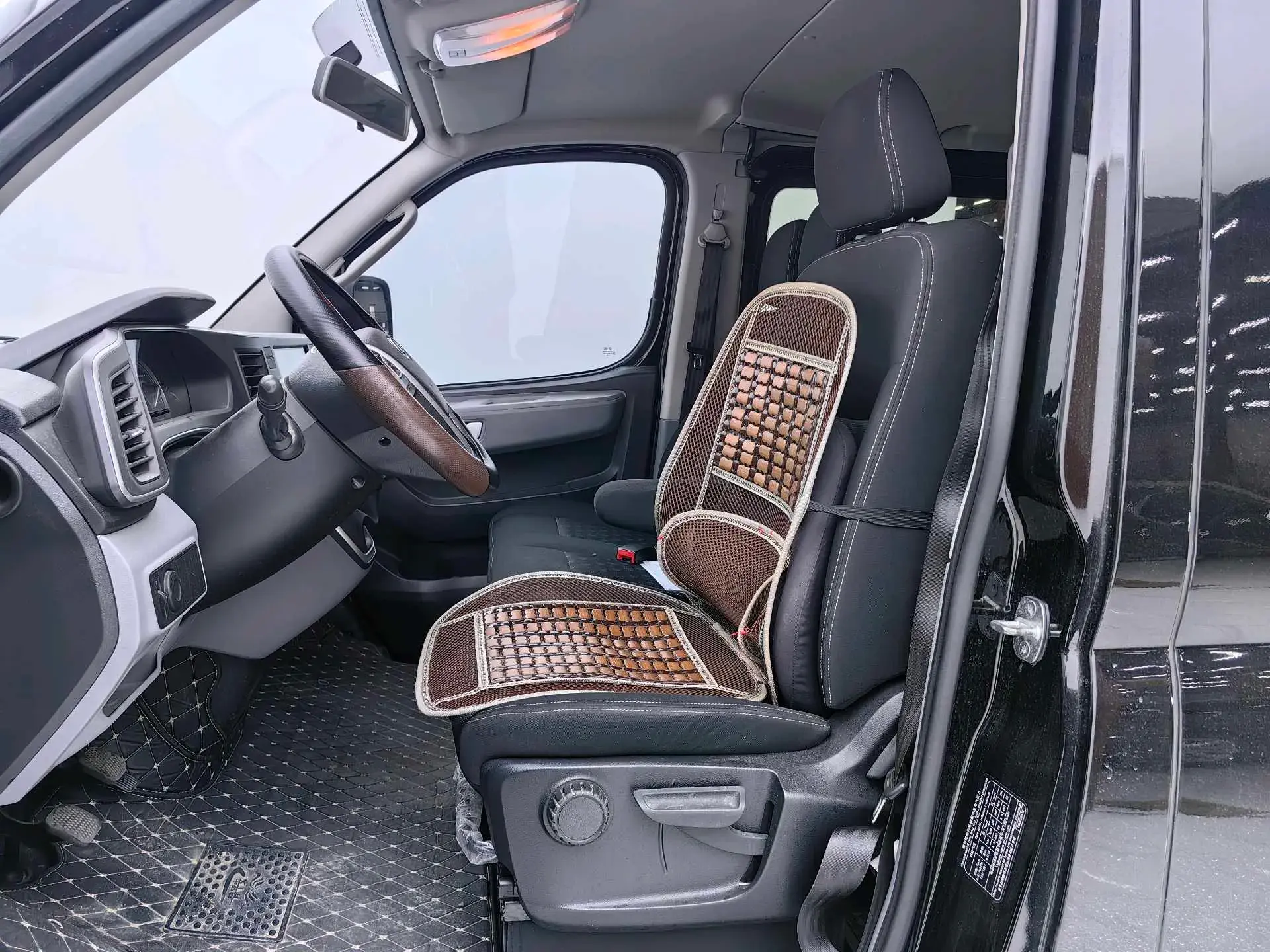 2024 MAXUS XINTU thumbnail 4