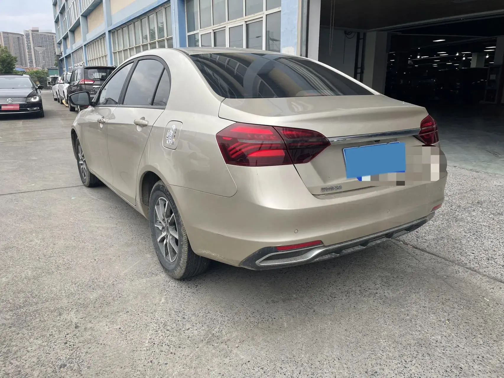 2019 GEELY EMGRAND thumbnail 4