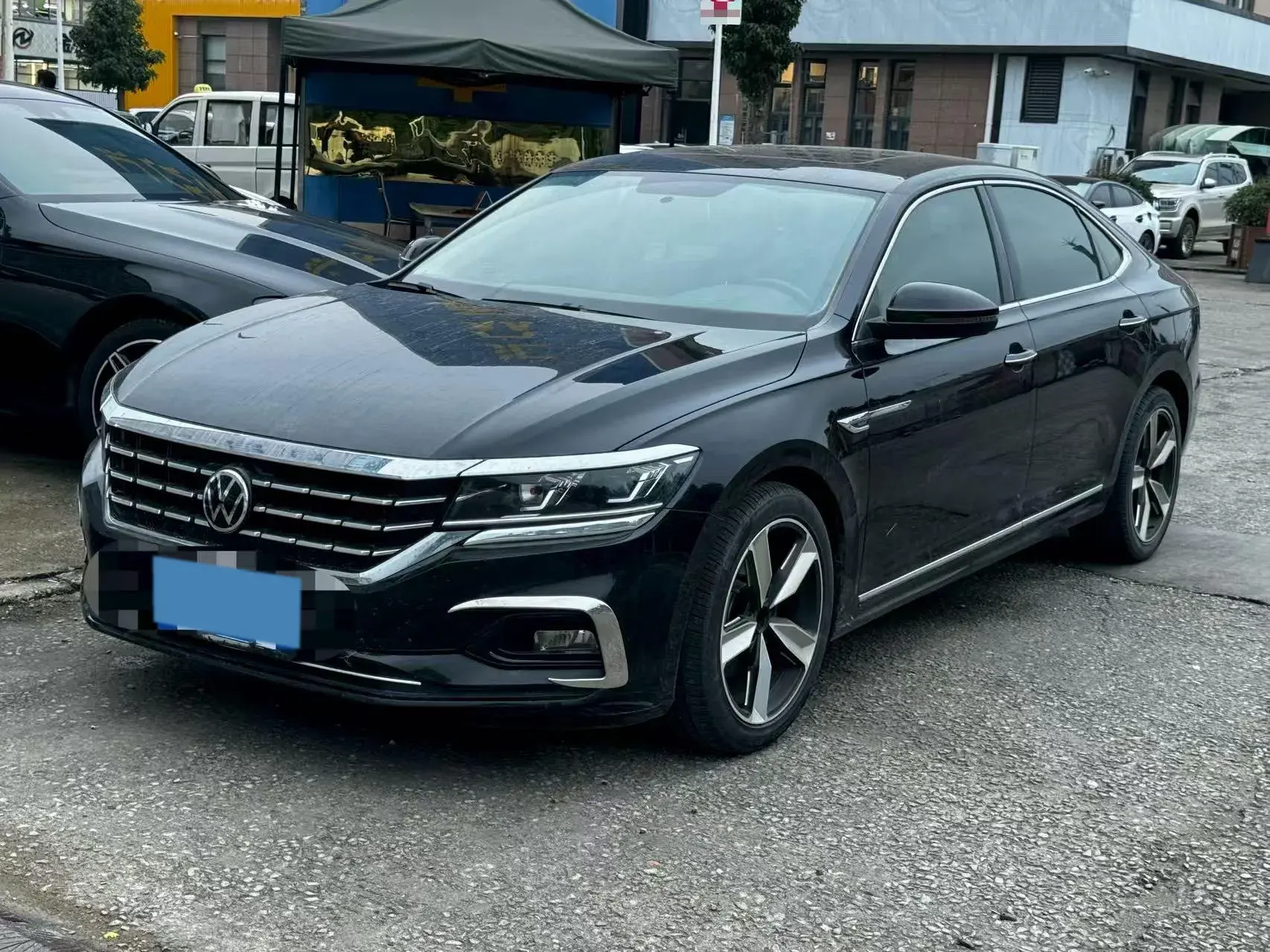 2020 VOLKSWAGEN PASSAT view 1