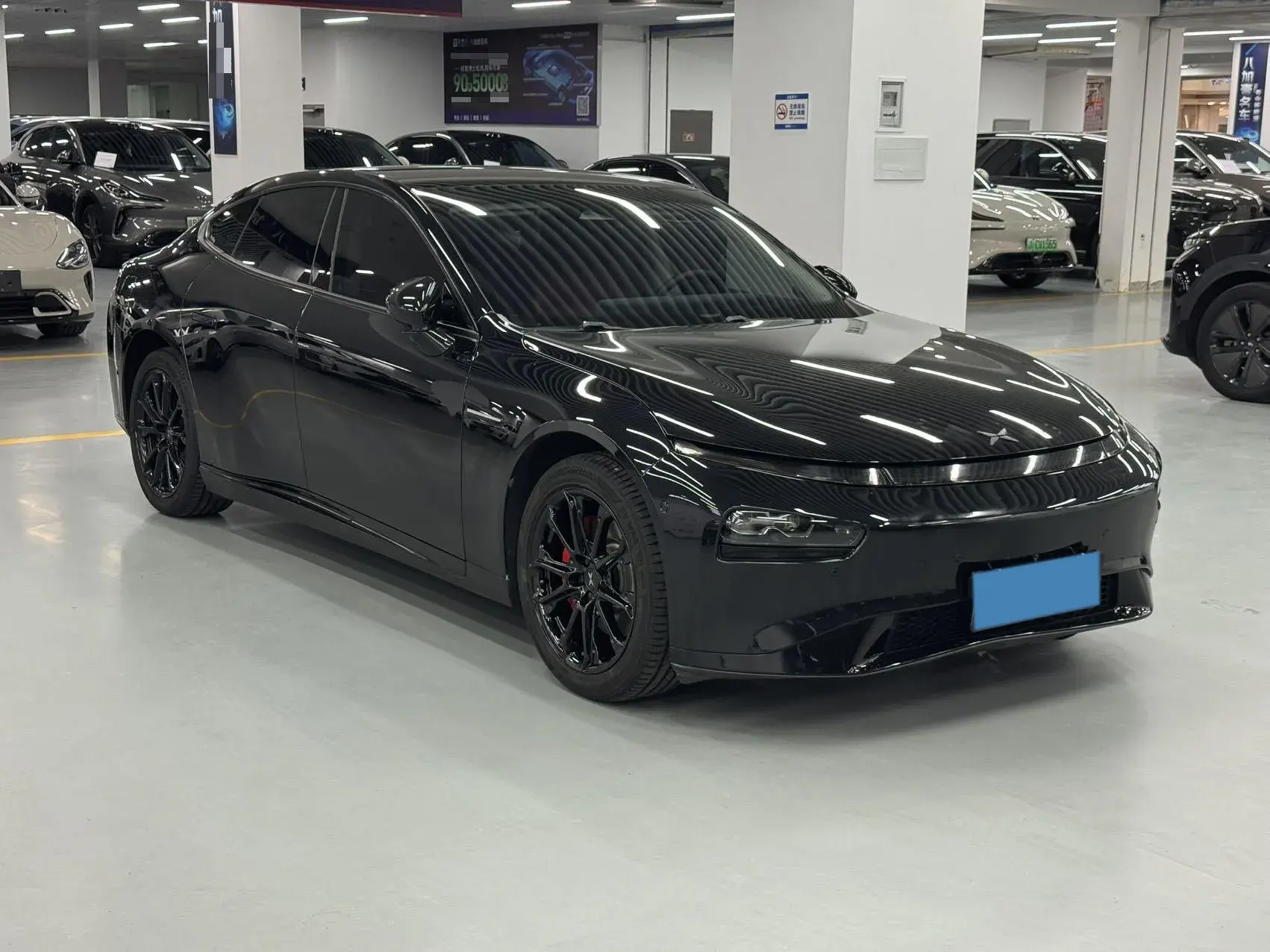 2021 XPENG P7 thumbnail 3