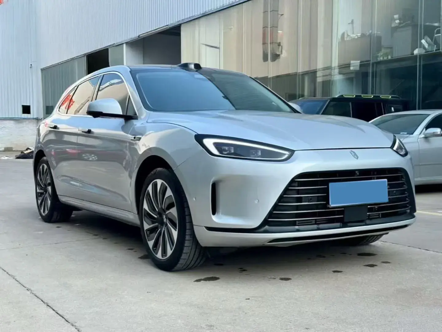 2023 AITO AITO thumbnail 3