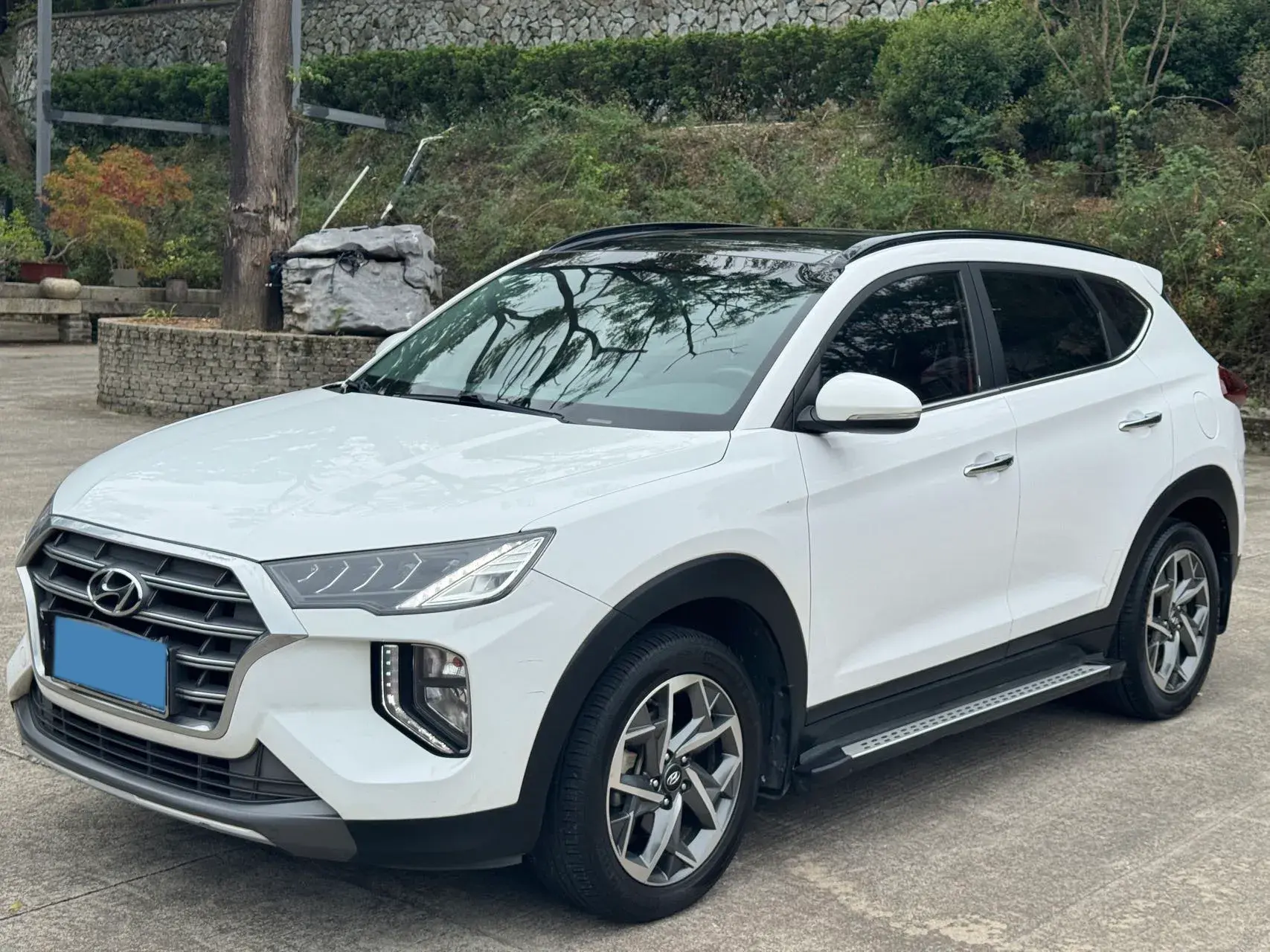 2019 HYUNDAI TUCSON view 1