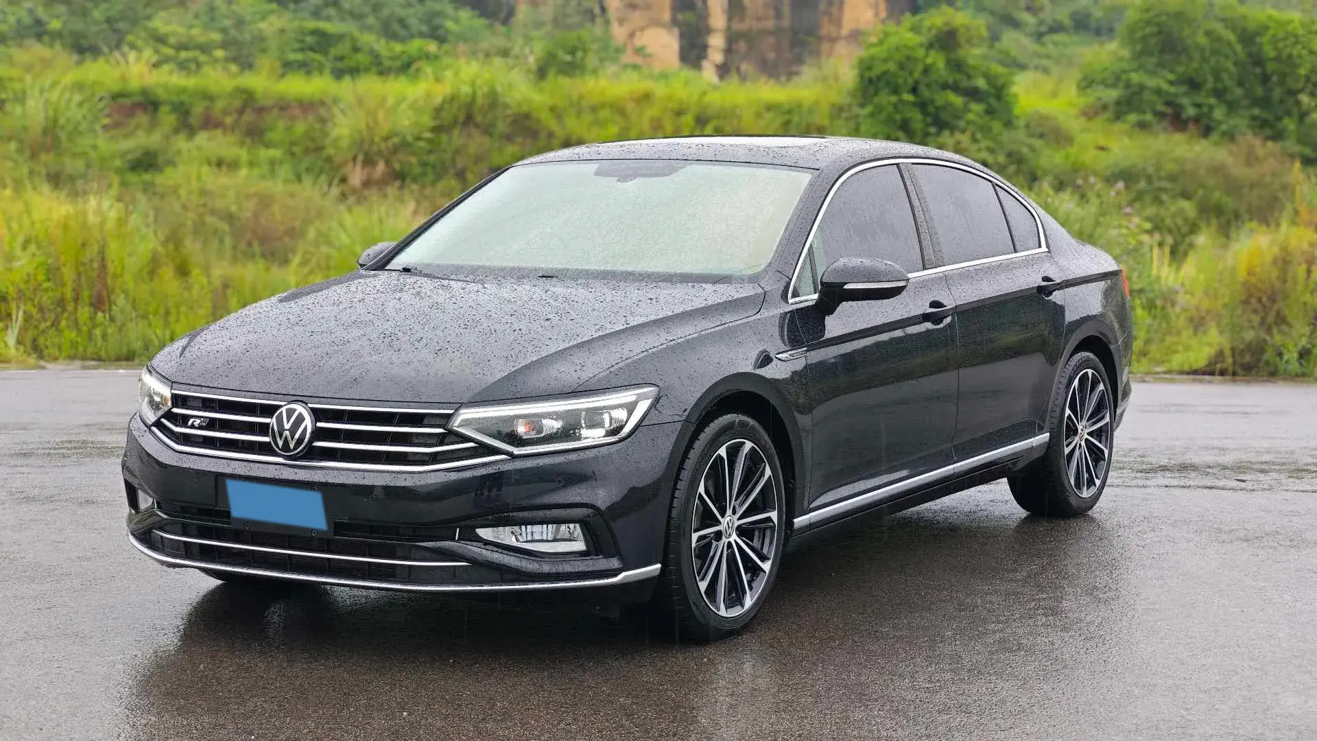 2020 VOLKSWAGEN MAGOTAN view 1
