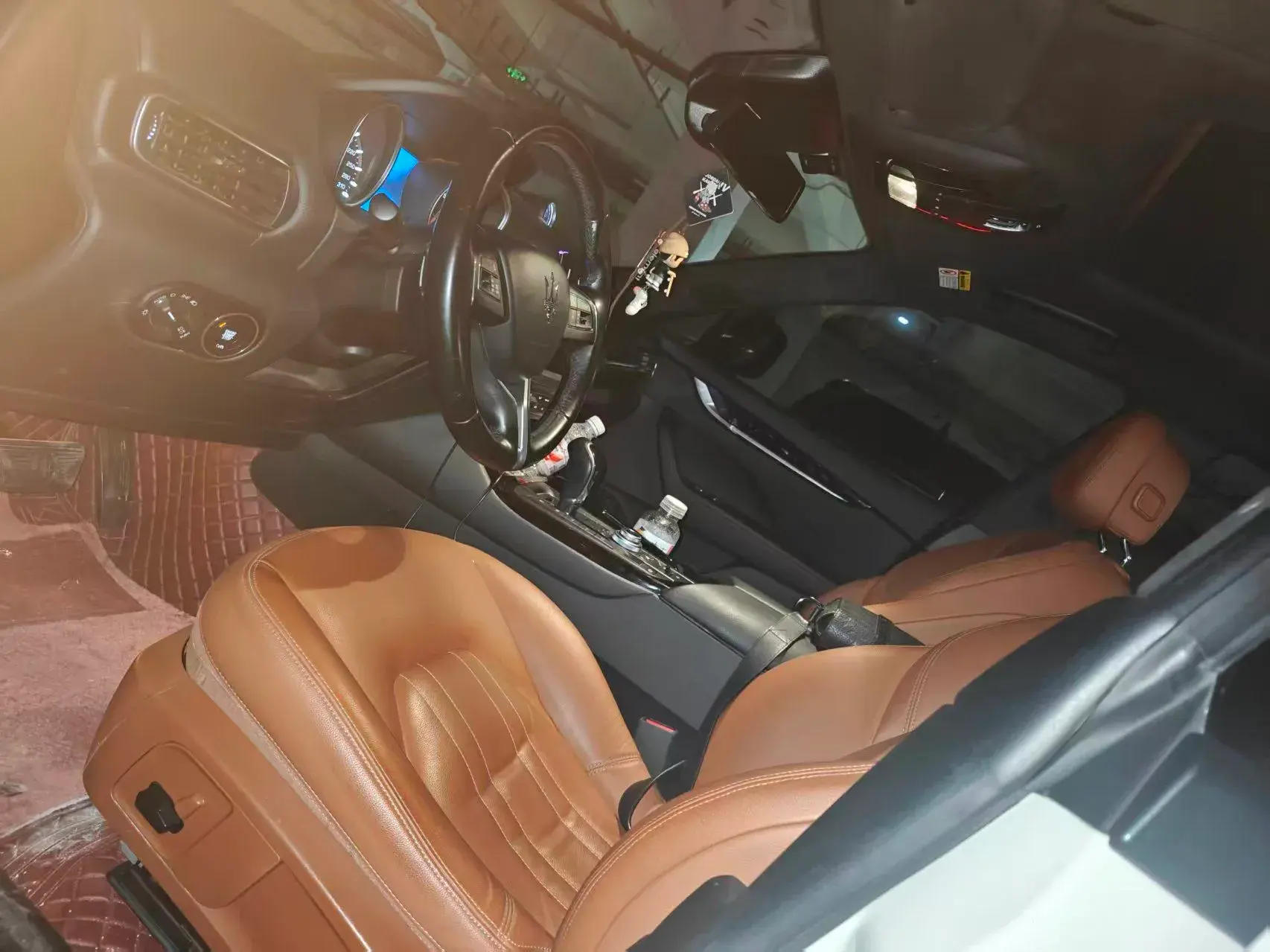 2018 MASERATI LEVANTE thumbnail 2