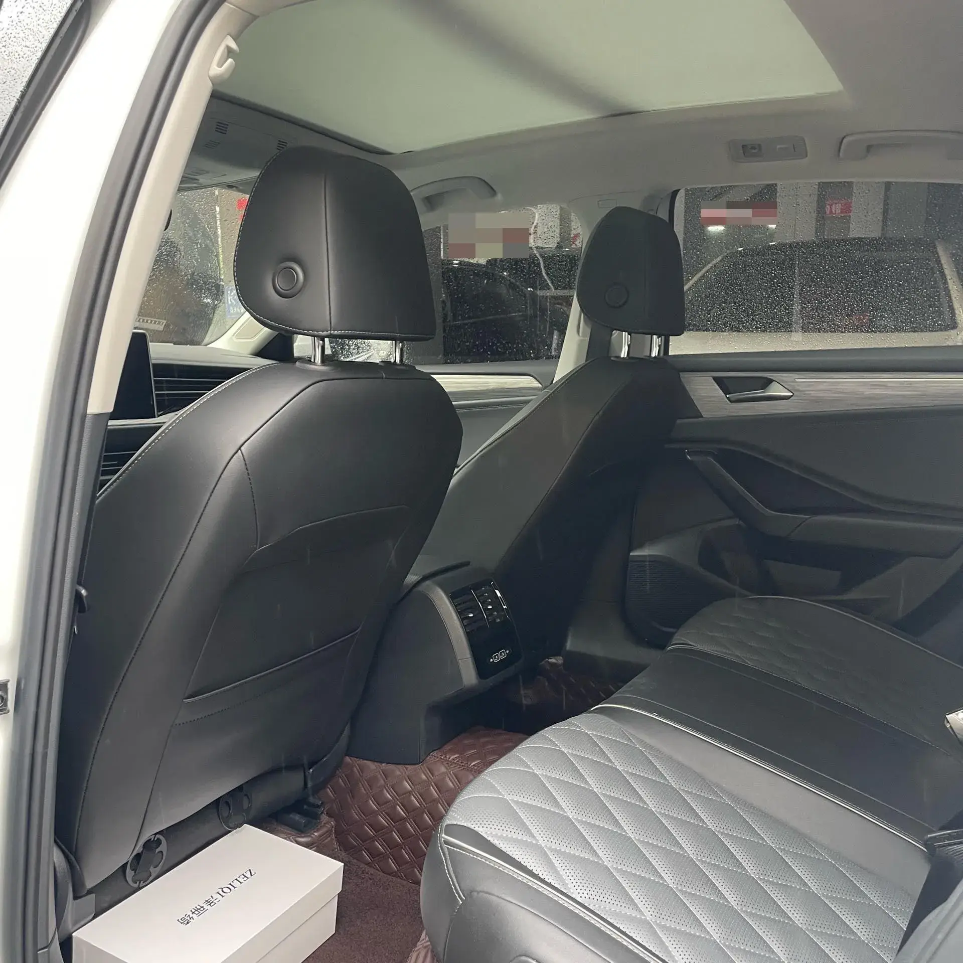 2023 VOLKSWAGEN SAGITAR thumbnail 4