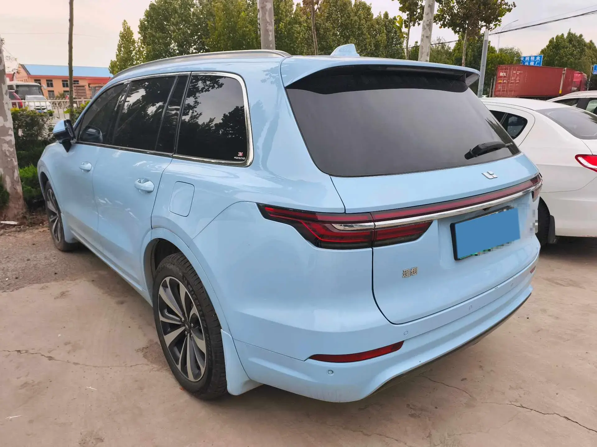 2020 LI ONE thumbnail 4