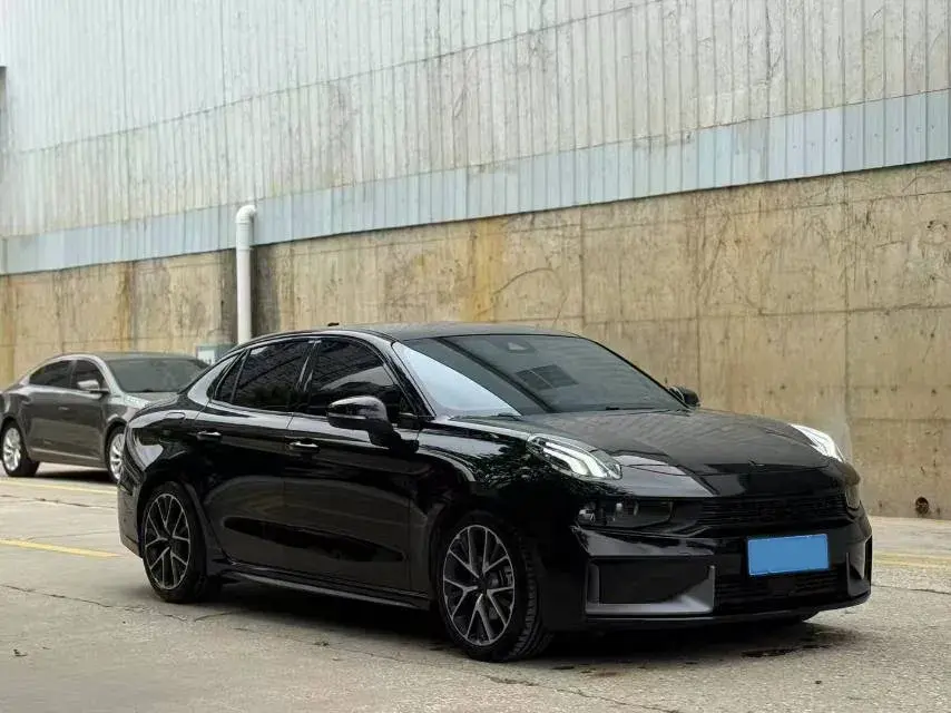 2022 LYNK&CO 03 thumbnail 3