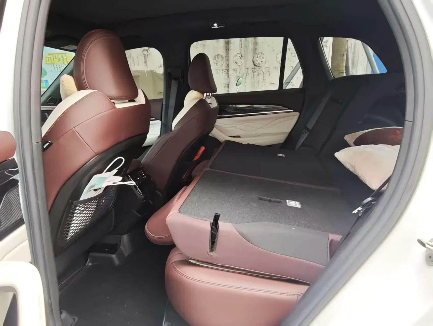 2024 GEELY MONJARO thumbnail 4