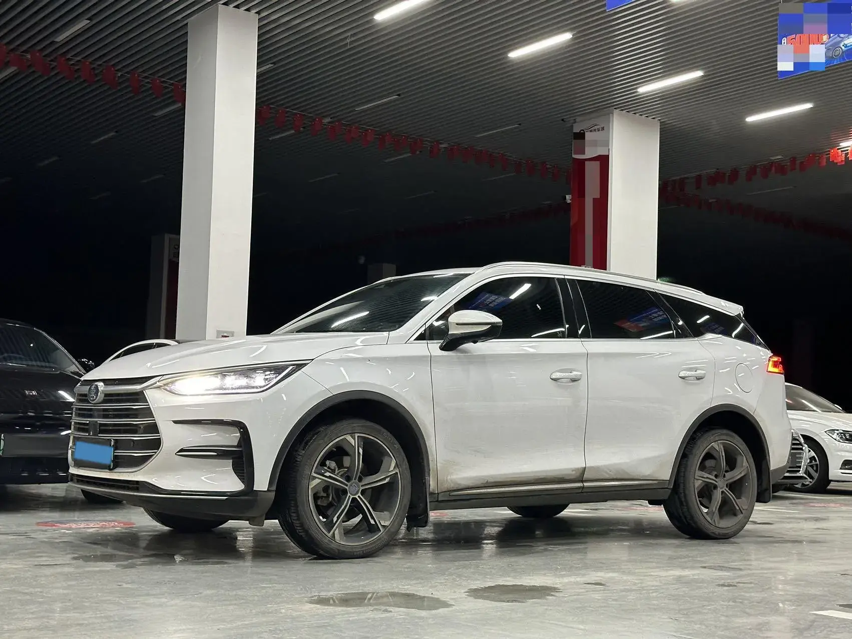 2021 BYD TANG view 1